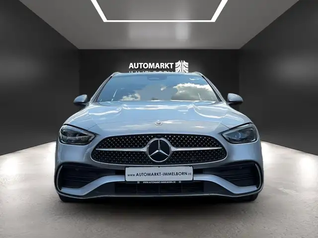 Mercedes-Benz C-Class view 9