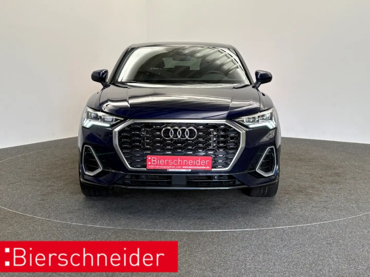 Audi Q3 Sportback 45 TFSI e S tronic 2xS line MATRIX VIRTU Blau - 2