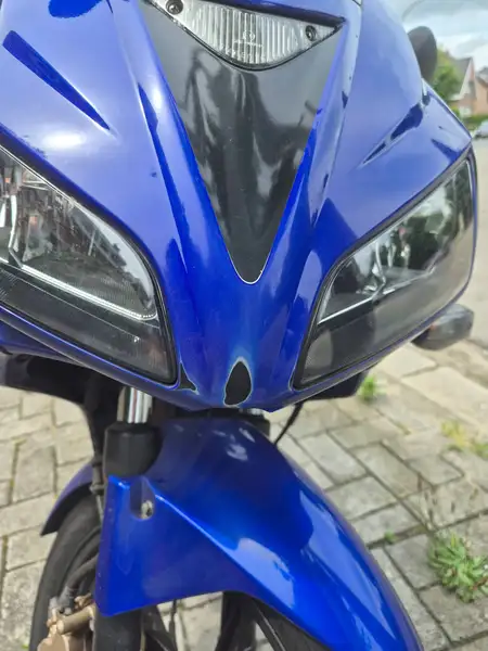 Honda CBR 125 R - foto 3