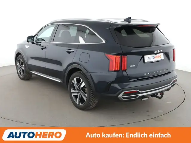 Kia Sorento view 4