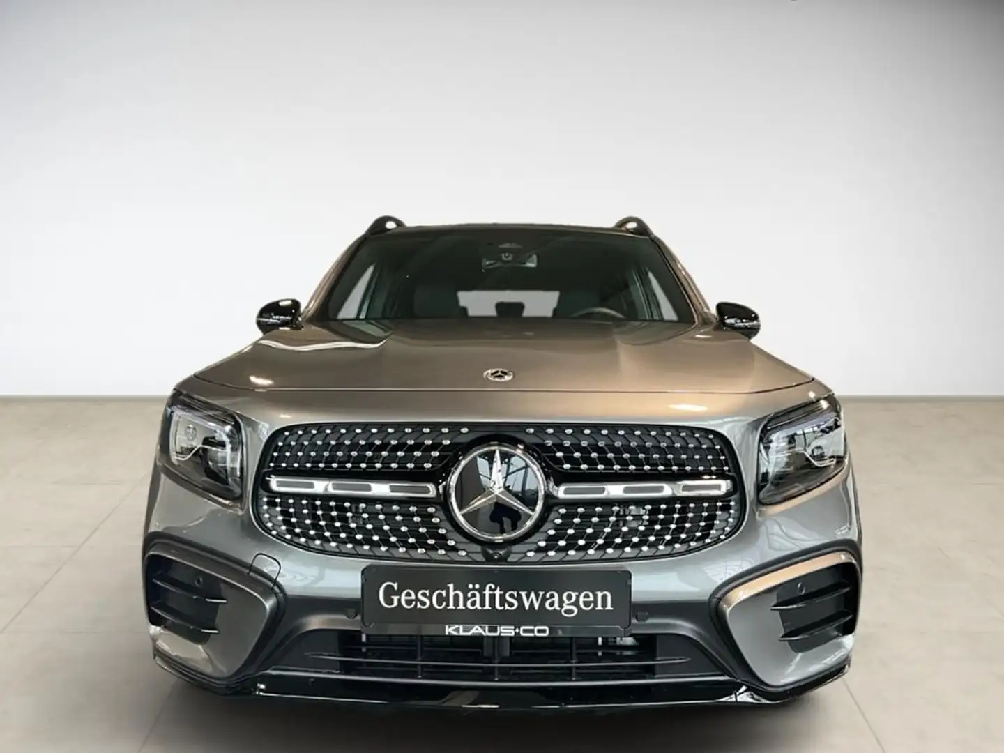 Mercedes-Benz GLB 200 AMG Pano Night SpurW W-Paket S-Sitz PDC Grau - 2