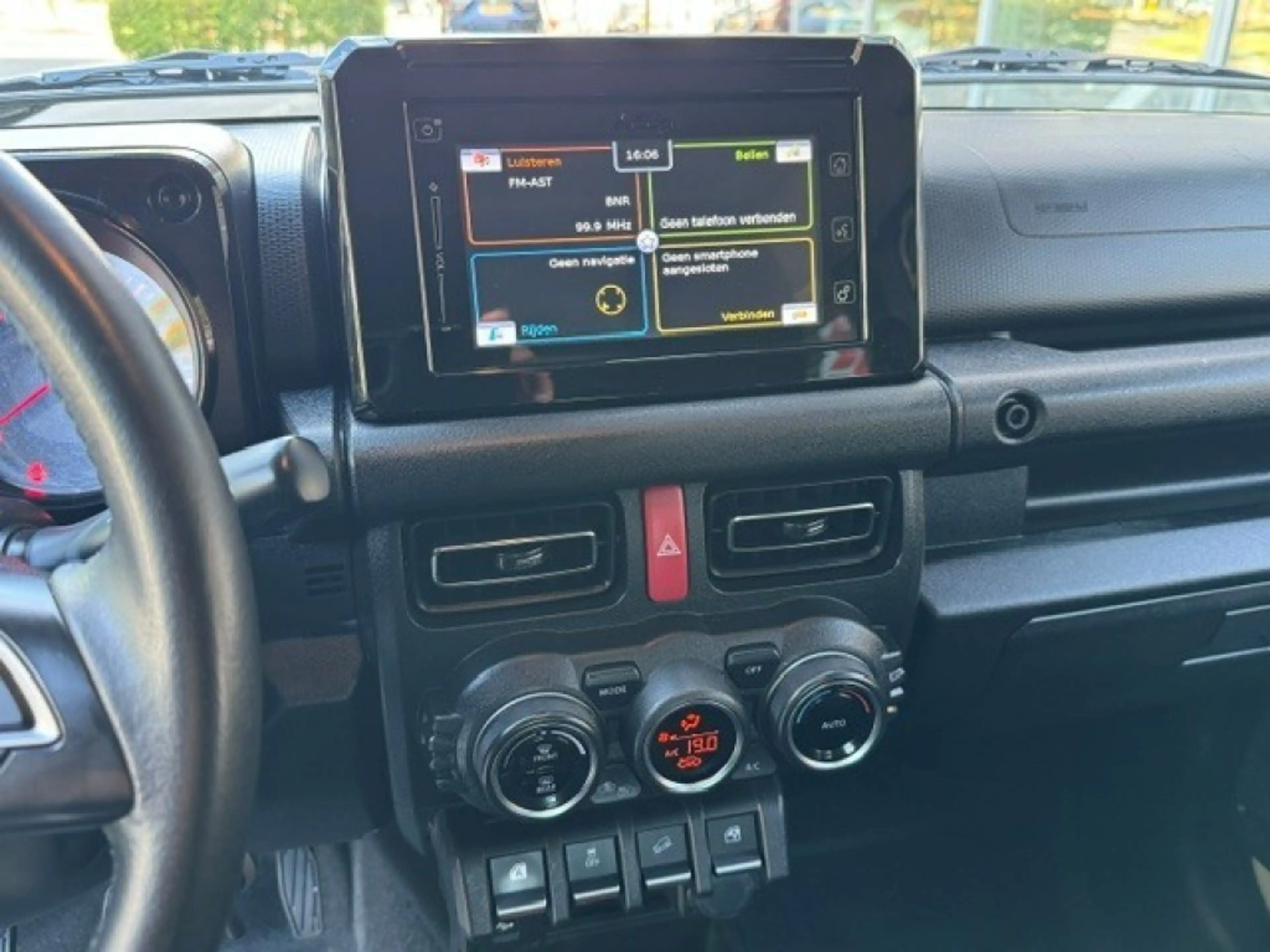 Suzuki Jimny 1.5 Stijl AllGrip (4x4) 4-persoons Trekhaak/Naviga — photo 23