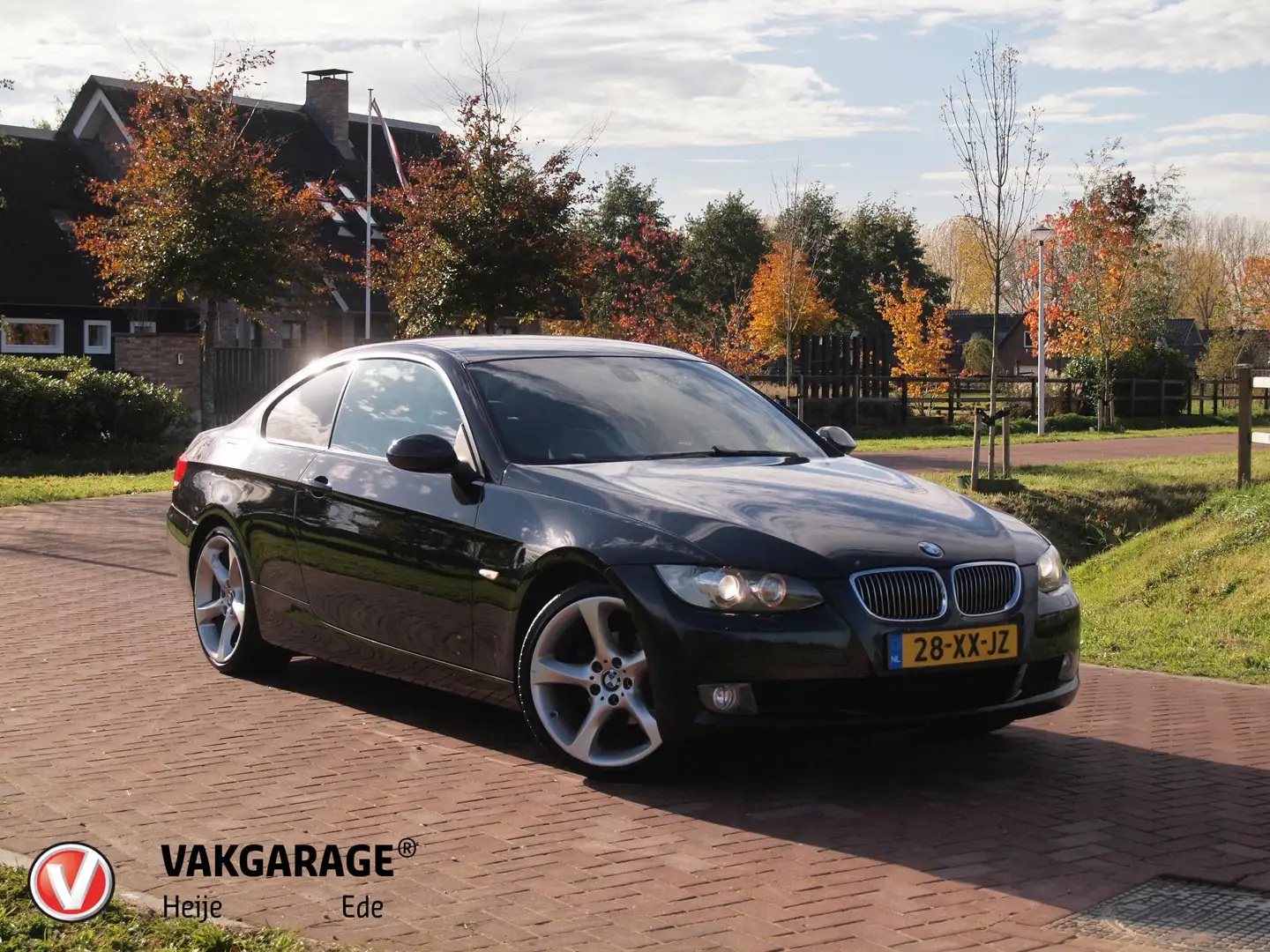 BMW 320 3-serie Coupé 320i High Executive | Xenon | Cruise Schwarz - 1