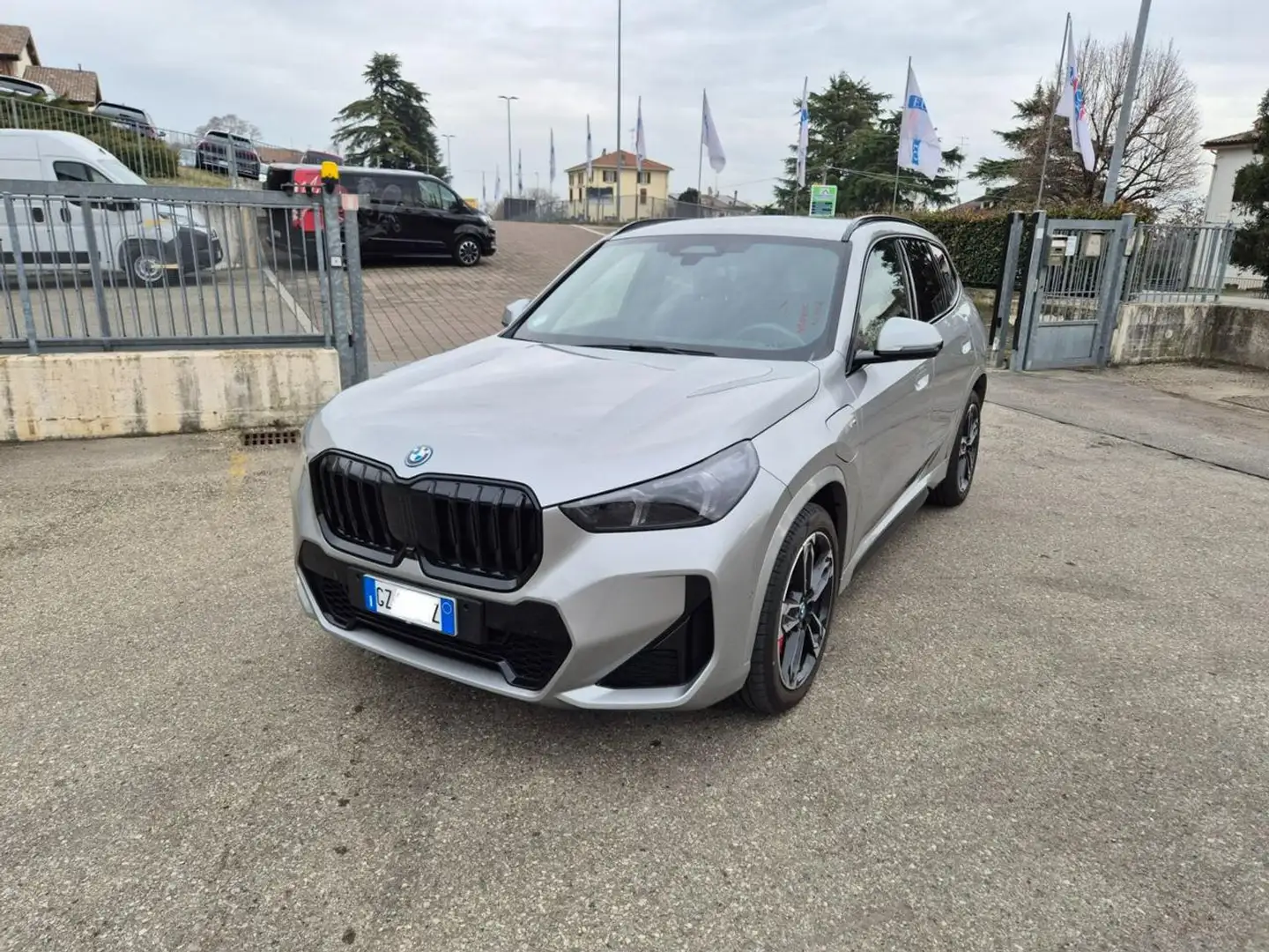 BMW X1 xDrive 25e Msport Pro Argent - 1