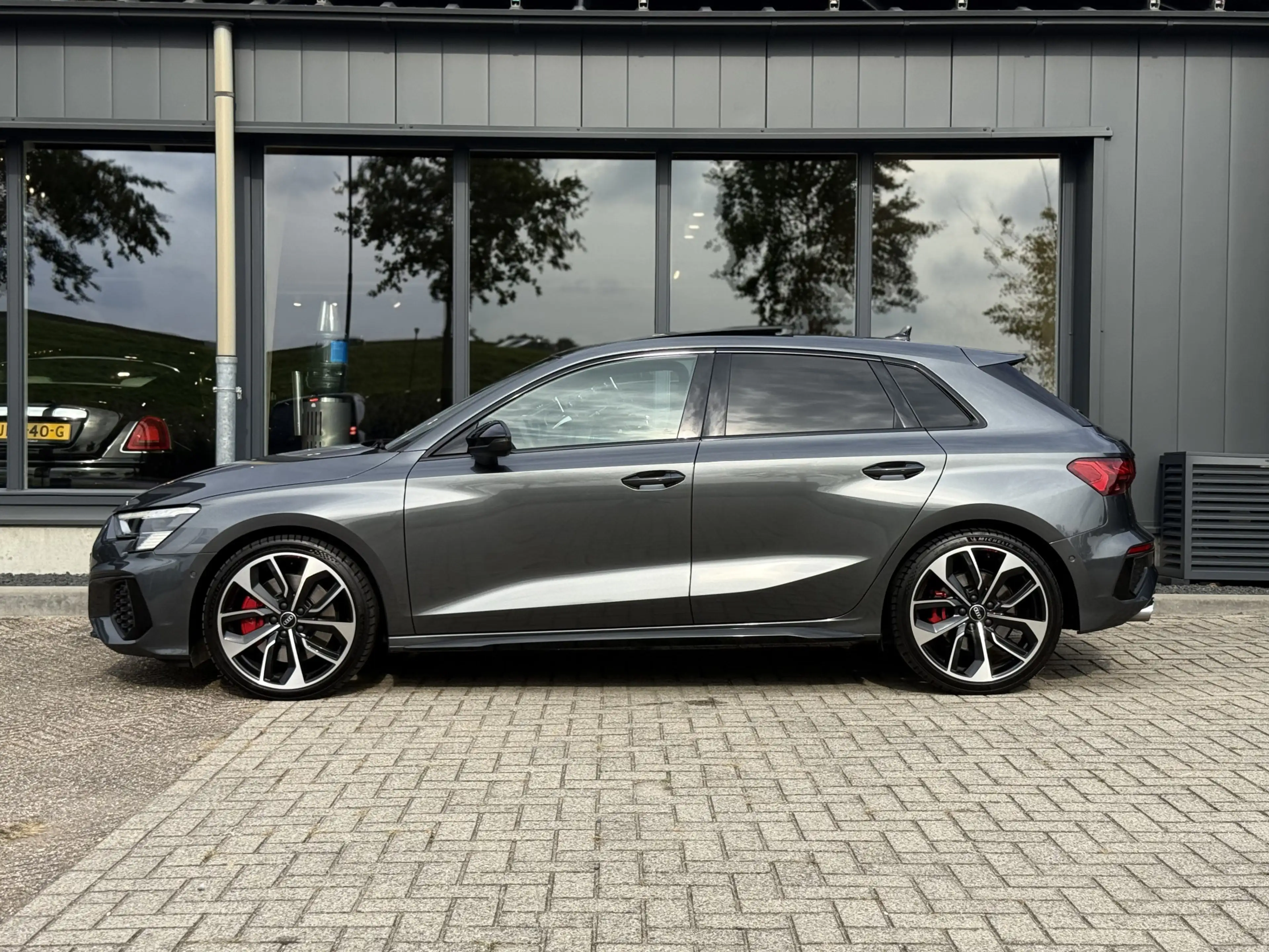 Audi S3 Sportback 2.0 TFSI S3 quattro Edition One HUD Pano — photo 8