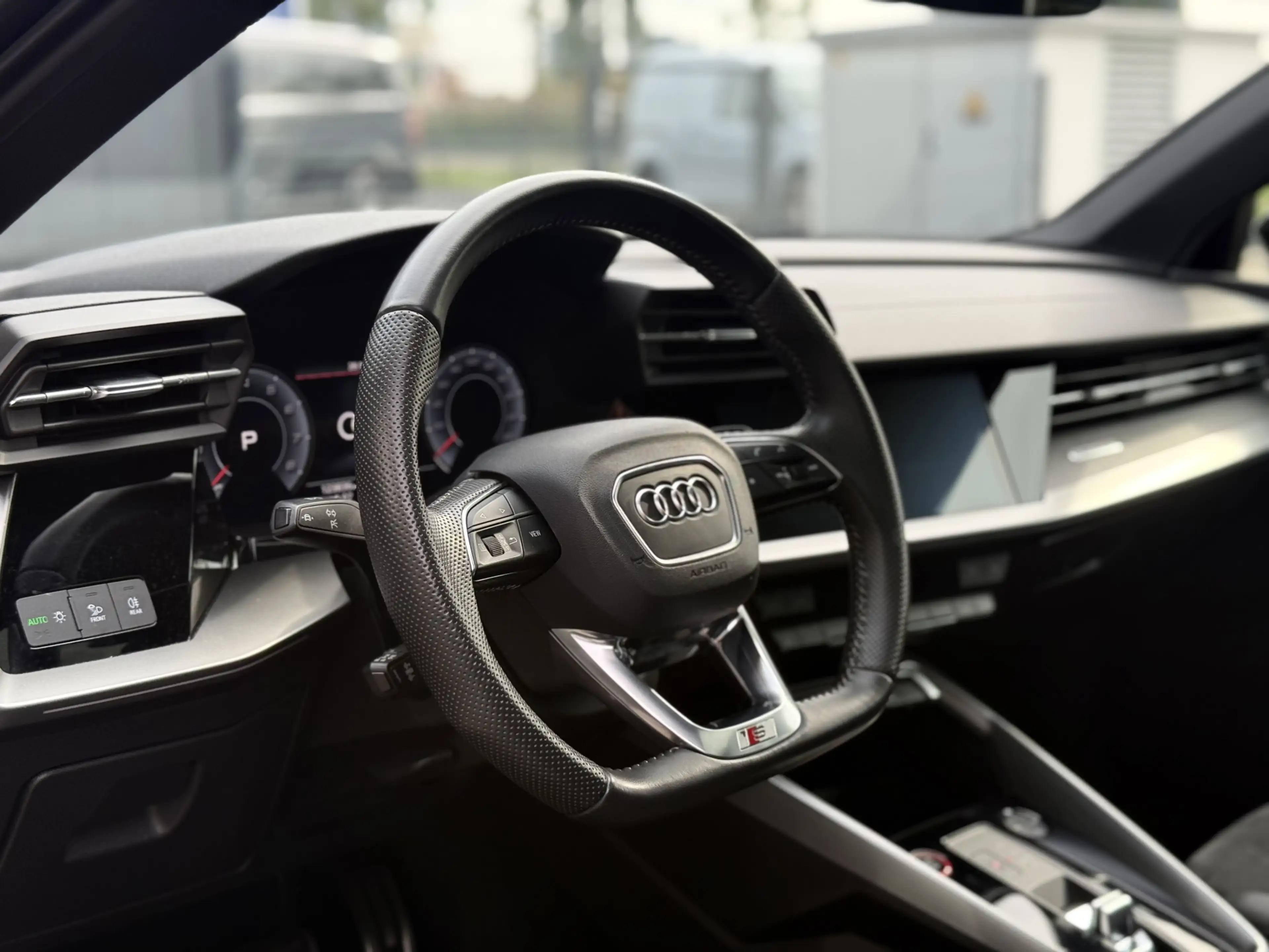 Audi S3 Sportback 2.0 TFSI S3 quattro Edition One HUD Pano — photo 14