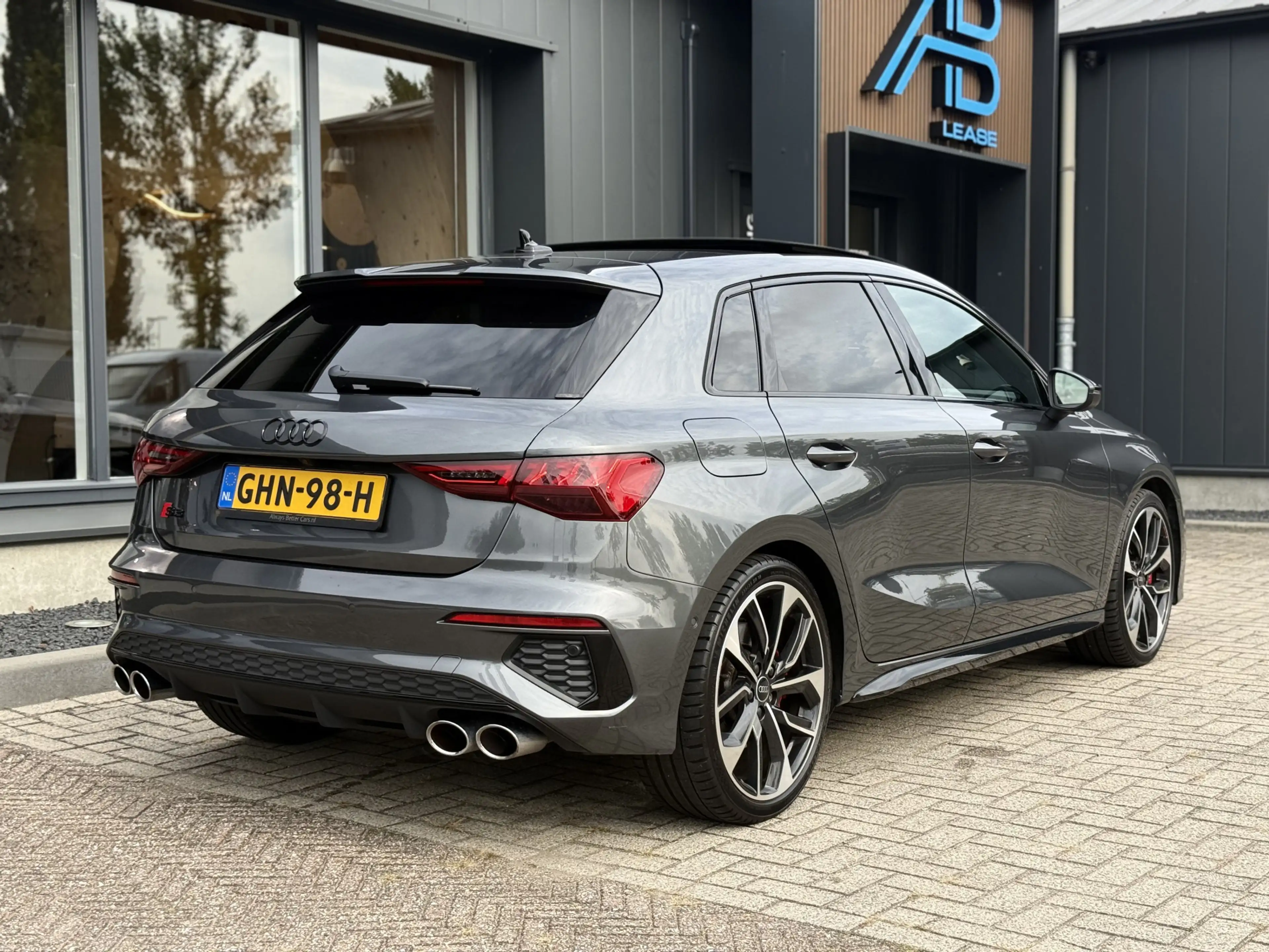 Audi S3 Sportback 2.0 TFSI S3 quattro Edition One HUD Pano — photo 4