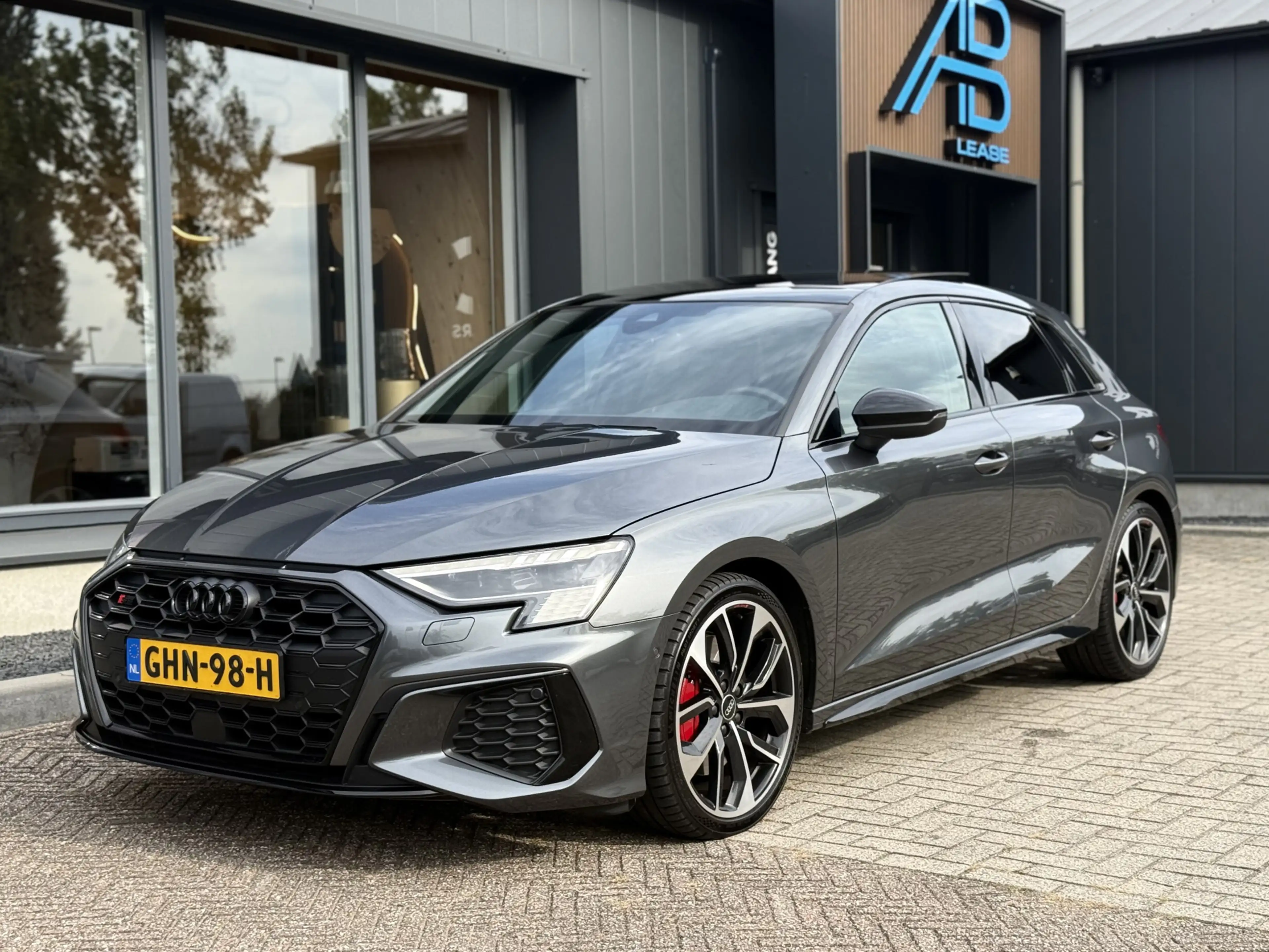 Audi S3 Sportback 2.0 TFSI S3 quattro Edition One HUD Pano — photo 7