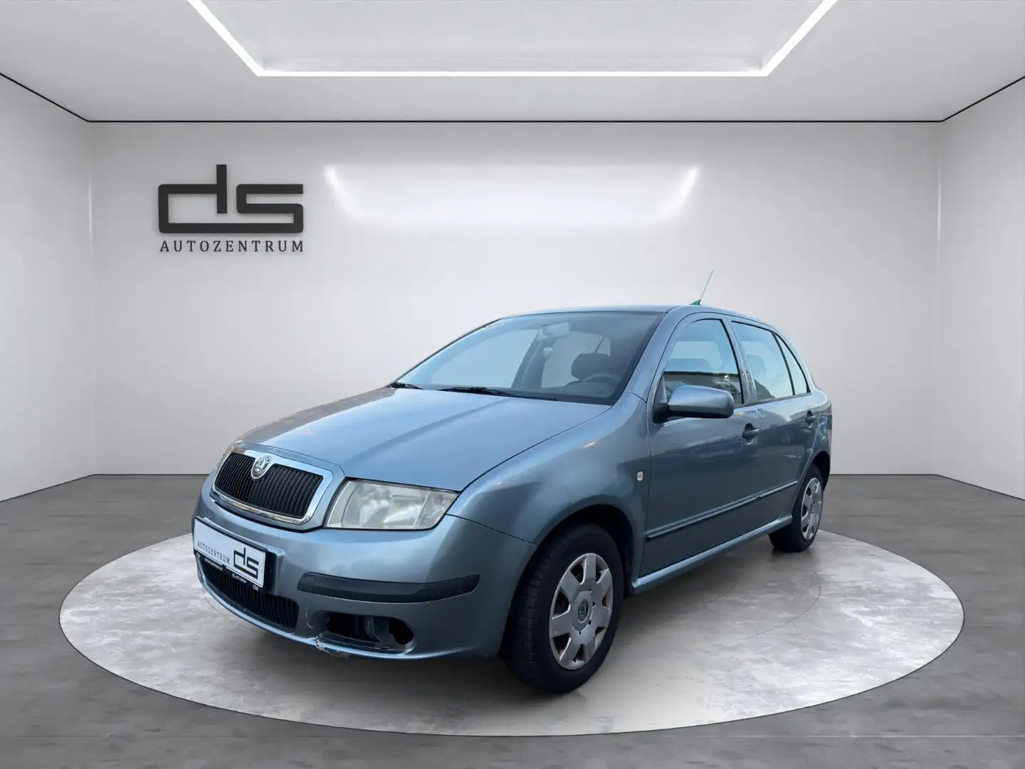 Skoda Fabia Ambiente Grau - 1