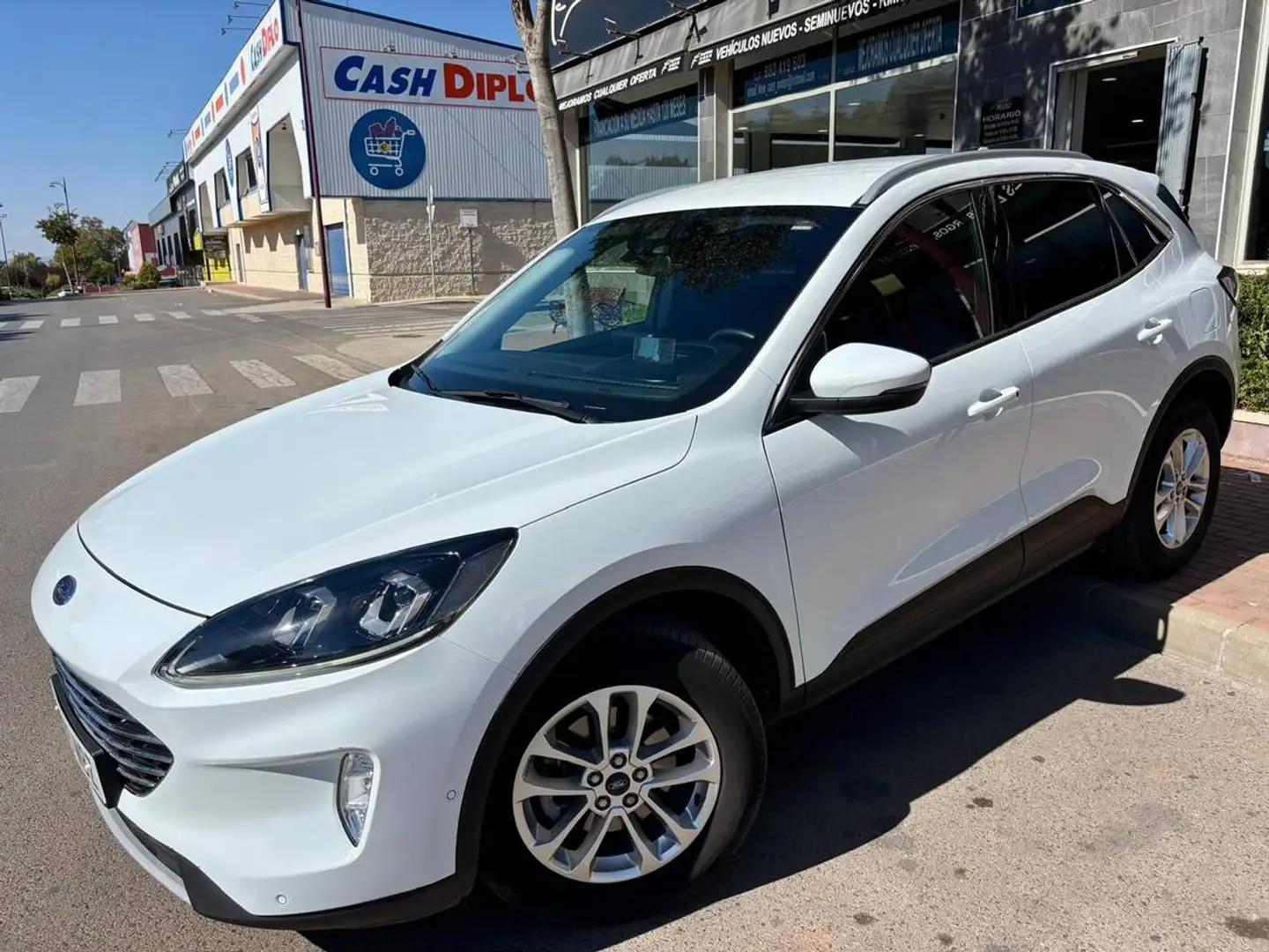 Ford Kuga 2.5 Duratec FHEV ST-Line AWD Aut. Blanco - 1