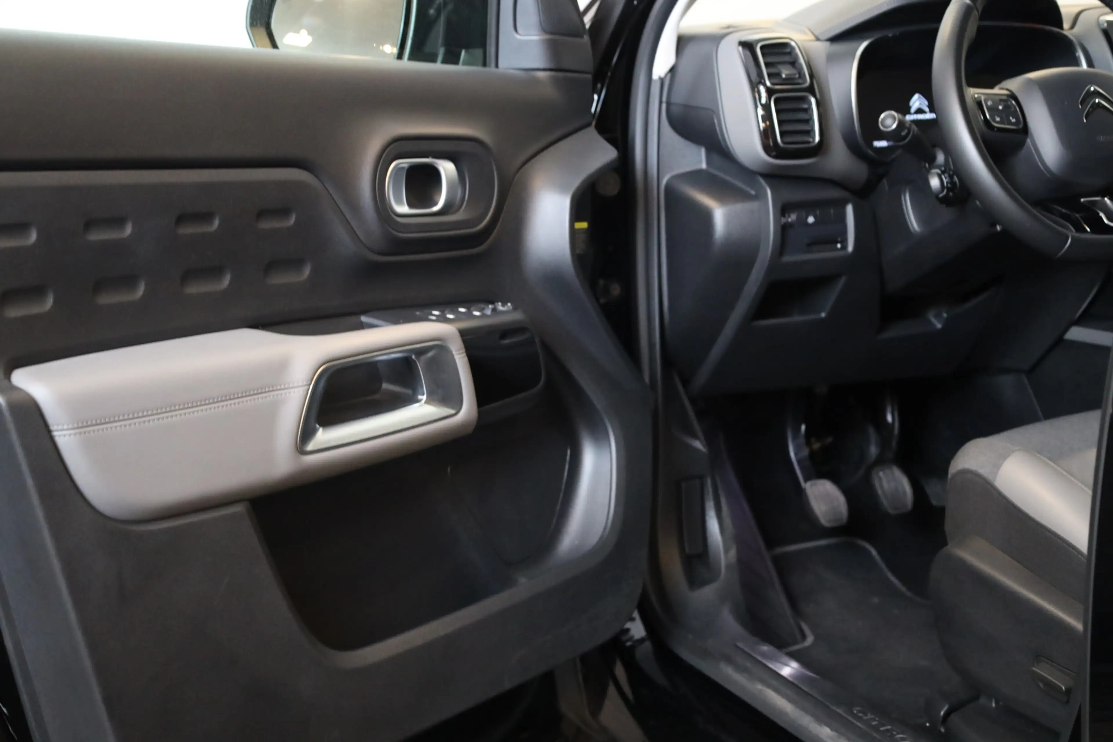 Citroen C5 Aircross PT 130 Feel Leer | Trekhaak | Stoelverwarming — photo 18