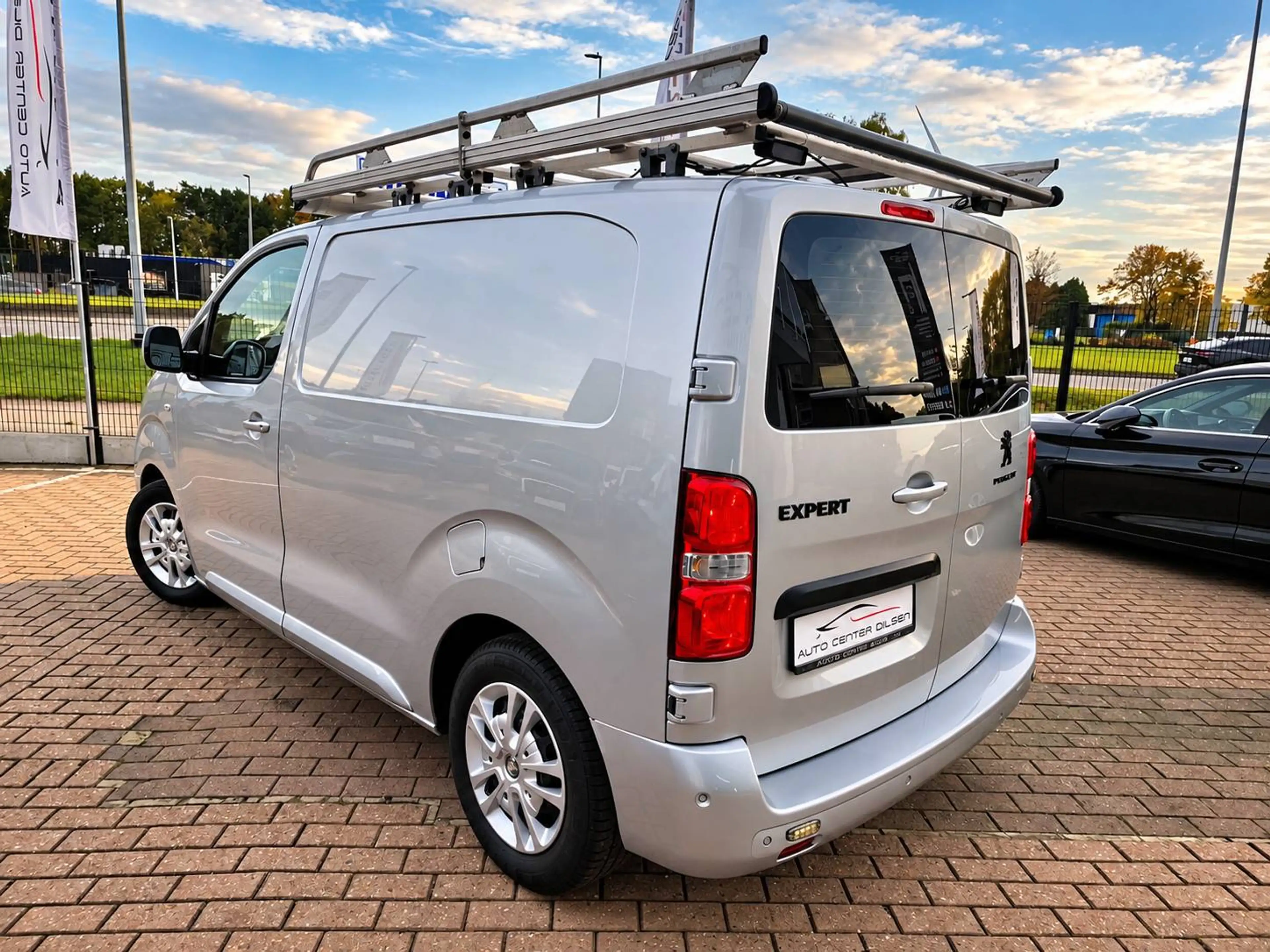 Peugeot Expert 2.0 BlueHDi 3 zit Automaat 177 pk Dakrek — photo 2