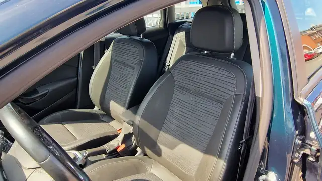 Opel Astra view 10