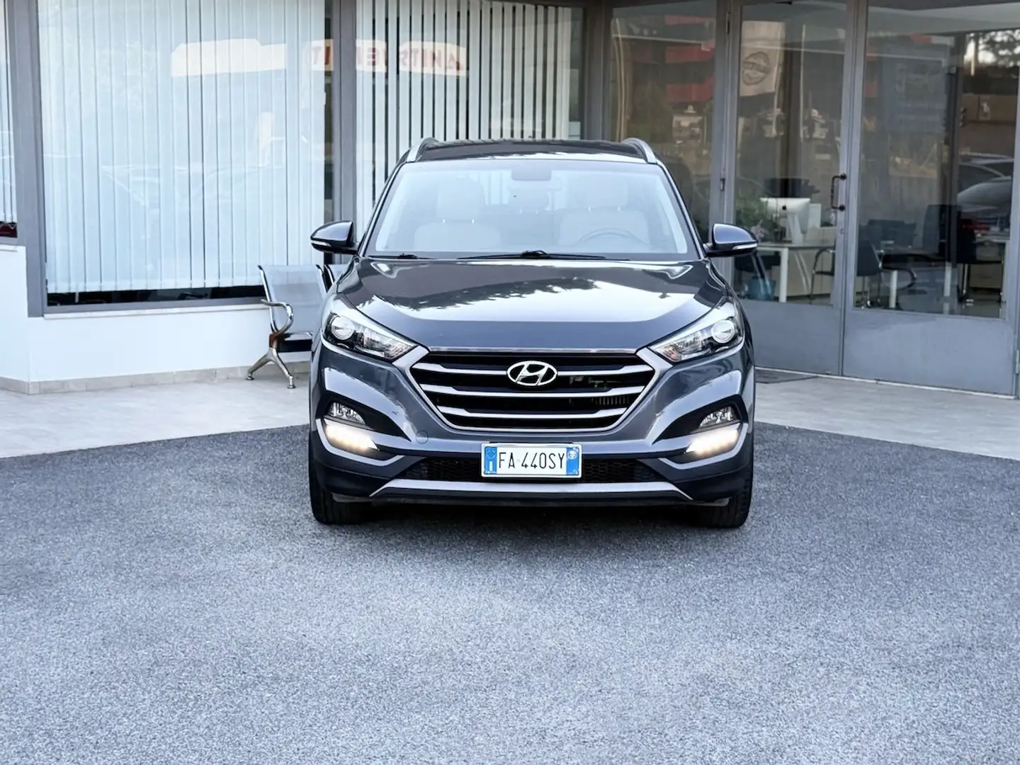 Hyundai TUCSON 1.7 Diesel 116CV E6 - 2015 Grigio - 2