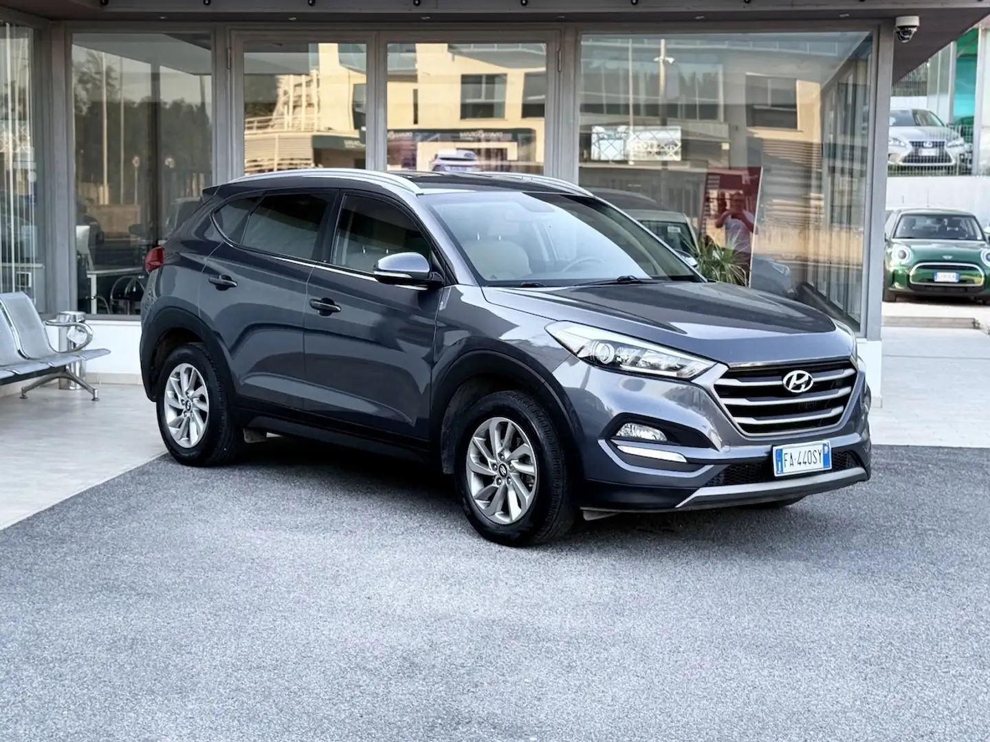 Hyundai TUCSON 1.7 Diesel 116CV E6 - 2015 Grigio - 1