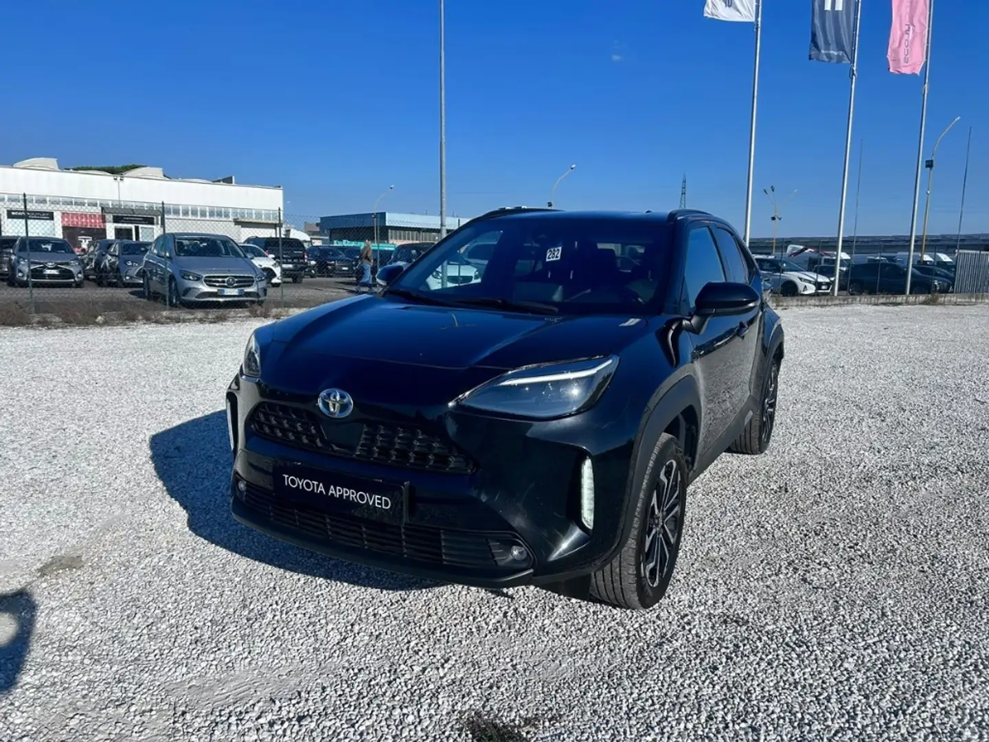 Toyota Yaris Cross 1.5 H Trend Fekete - 1