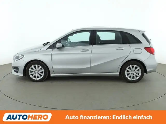 Mercedes-Benz B-Class view 3