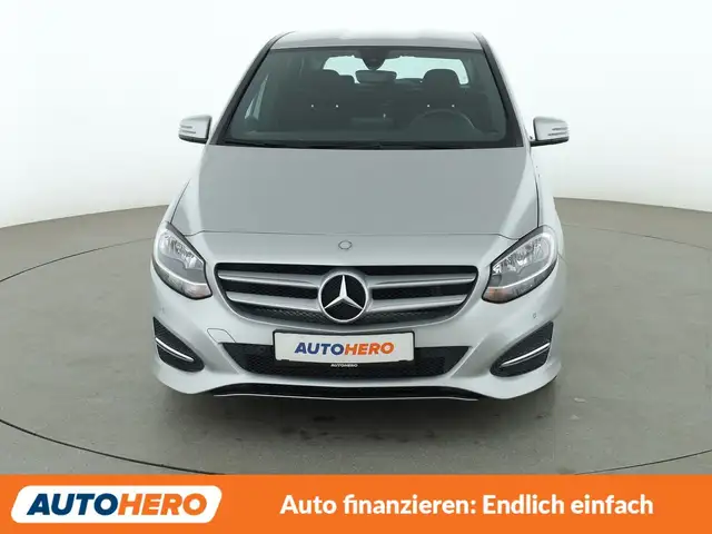 Mercedes-Benz B-Class view 9