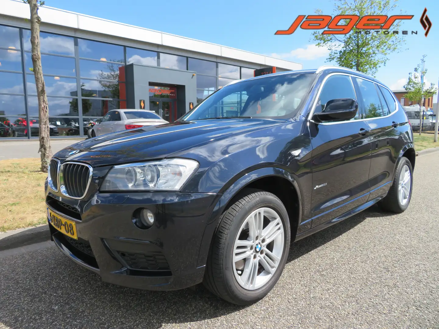 BMW X3 XDRIVE HIGH EXECUTIVE AUTOMAAT Zwart - 1