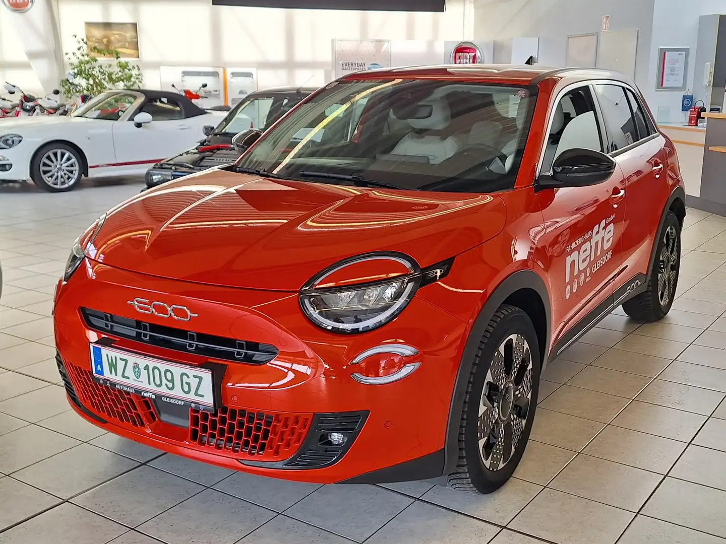 Fiat 600 Elektro La Prima 54 kWh Orange - 2