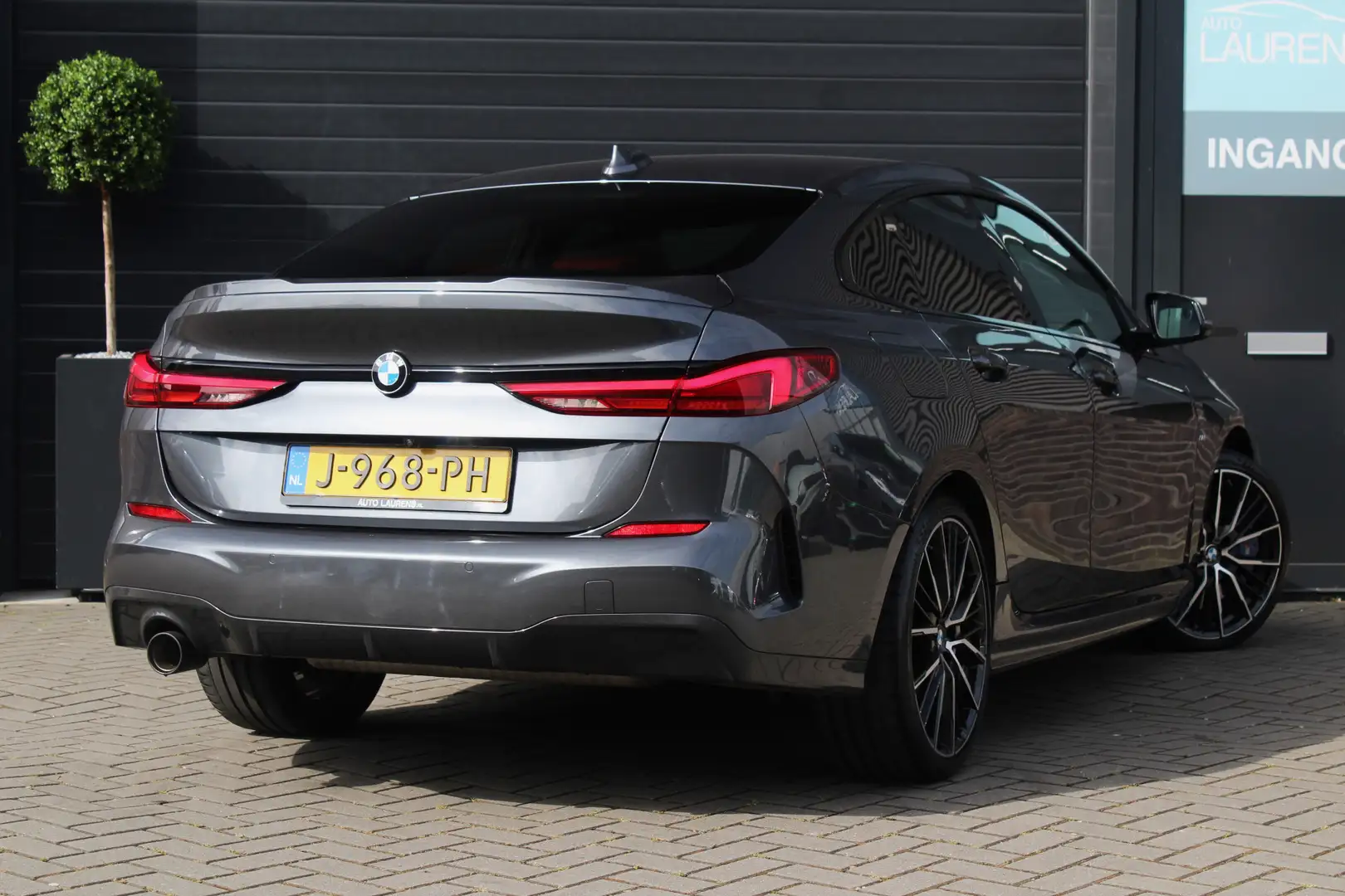 BMW 218 2-serie Gran Coupé 218i M Sport Pro | HUD | Kuipst Grau - 2