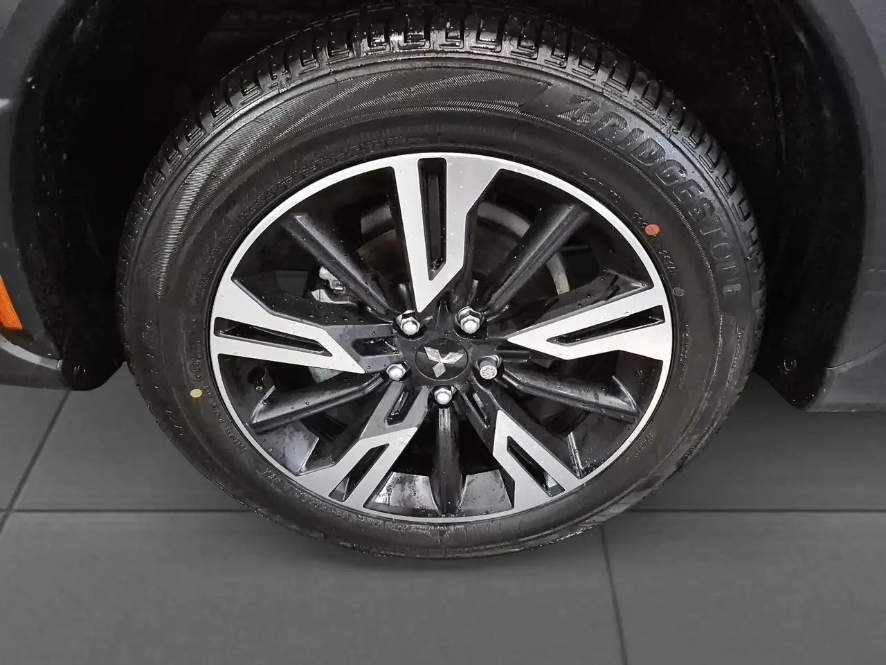 Mitsubishi Eclipse Cross снимка Mitsubishi Eclipse Cross