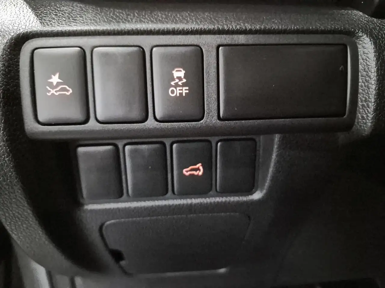 Mitsubishi Eclipse Cross снимка Mitsubishi Eclipse Cross