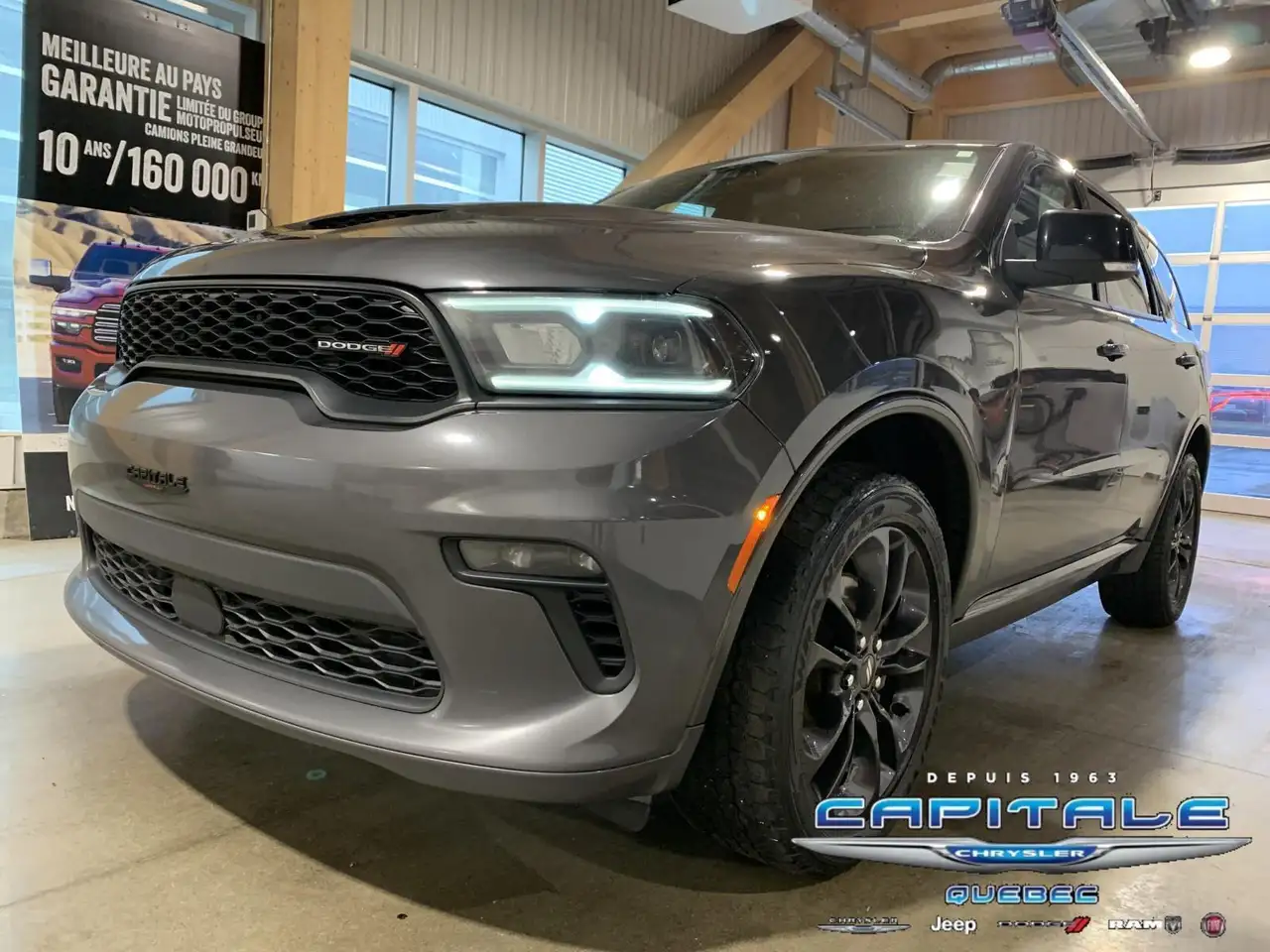 Dodge Durango снимка Dodge Durango