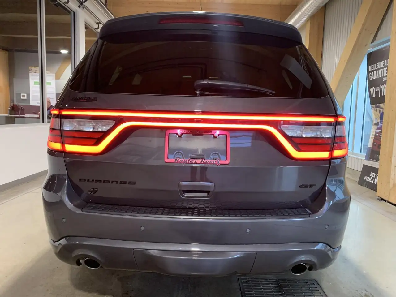 Dodge Durango снимка Dodge Durango