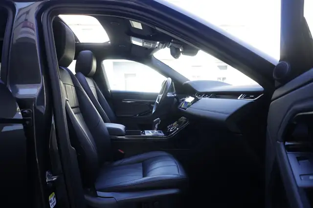 Land Rover Range Rover Evoque view 13