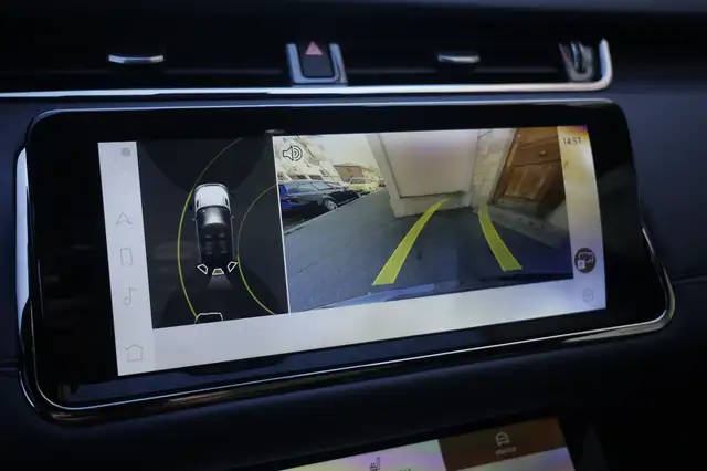 Land Rover Range Rover Evoque view 9
