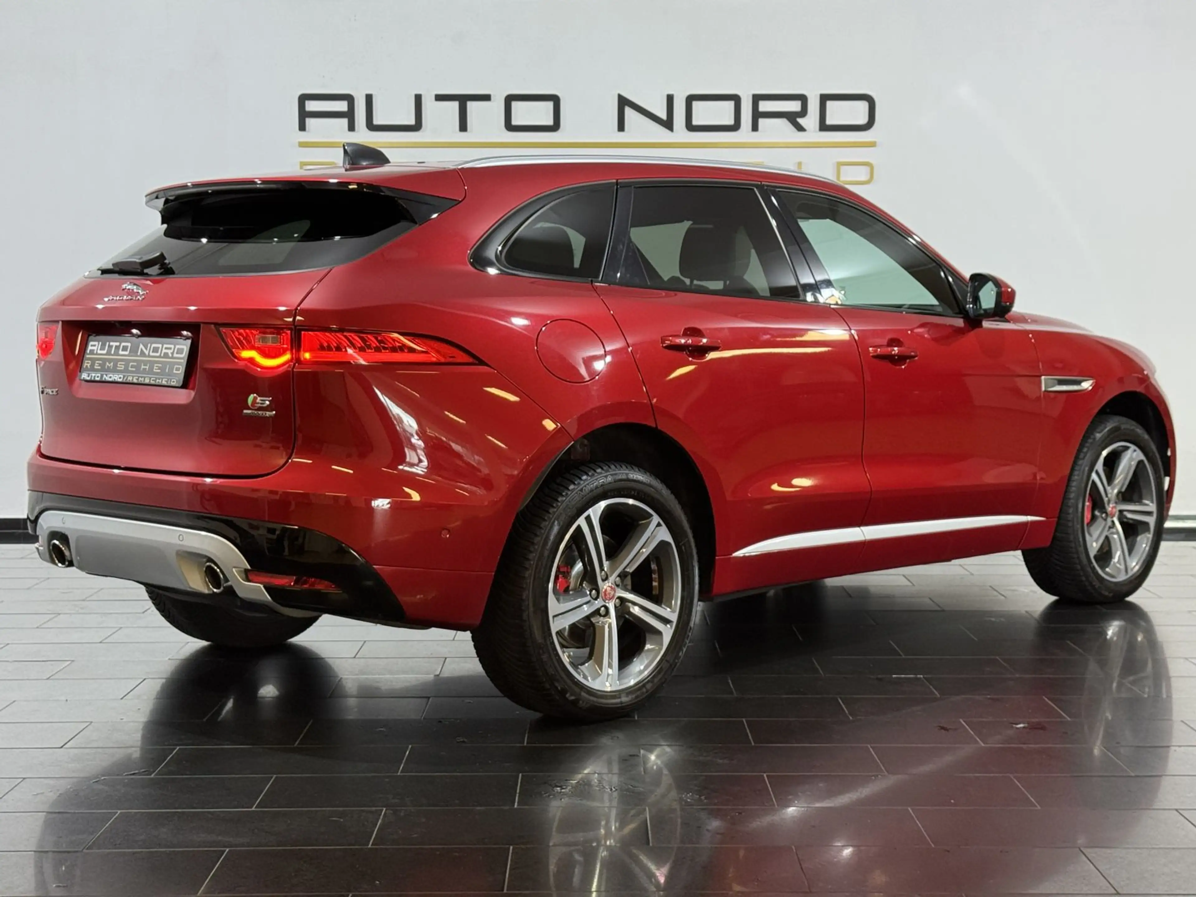 Jaguar F-Pace F-PACE S AWD*AHK*Pano*DAB+*LED*Memory*Kamera* — photo 7