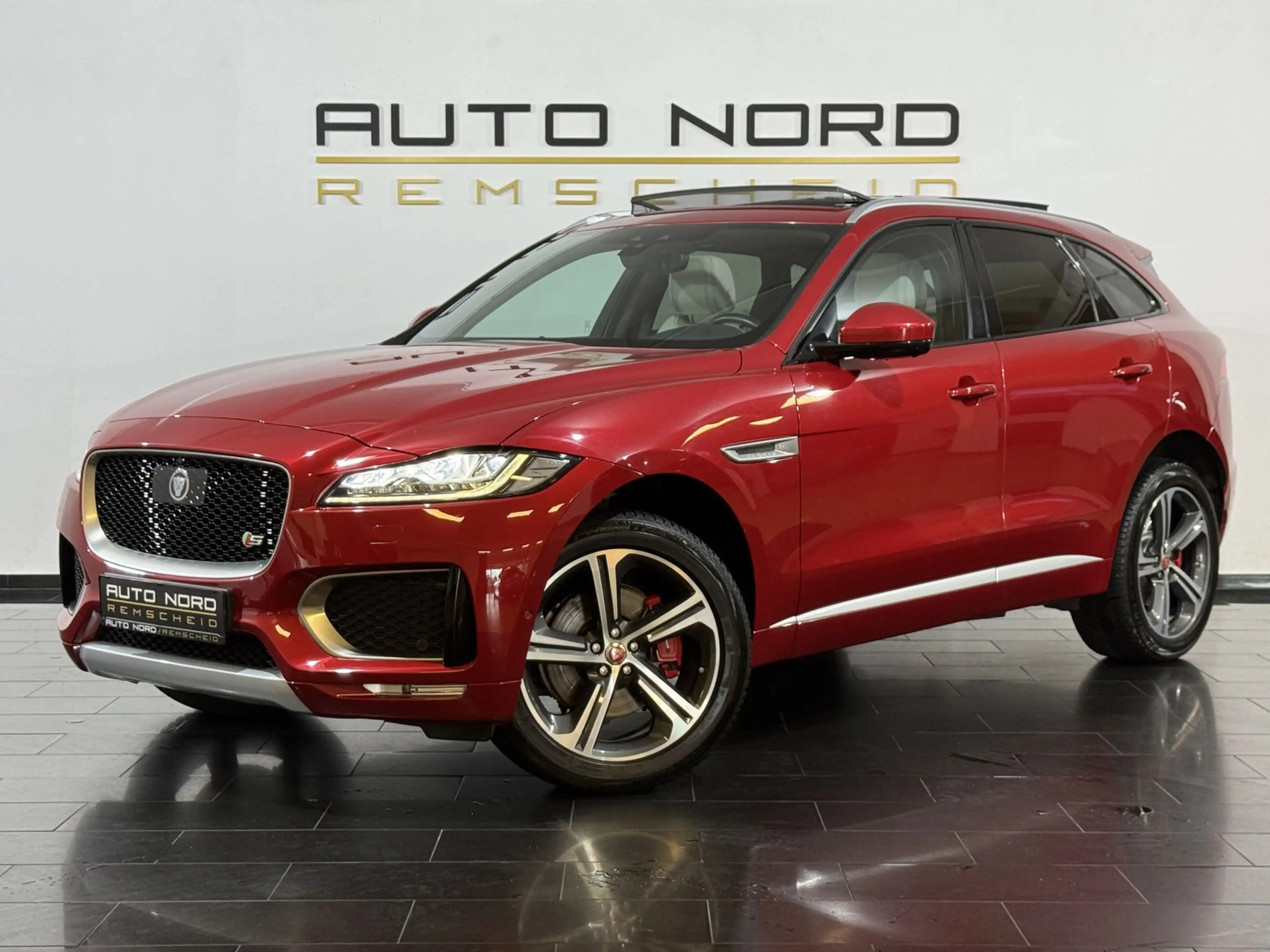 Jaguar F-Pace F-PACE S AWD*AHK*Pano*DAB+*LED*Memory*Kamera*
