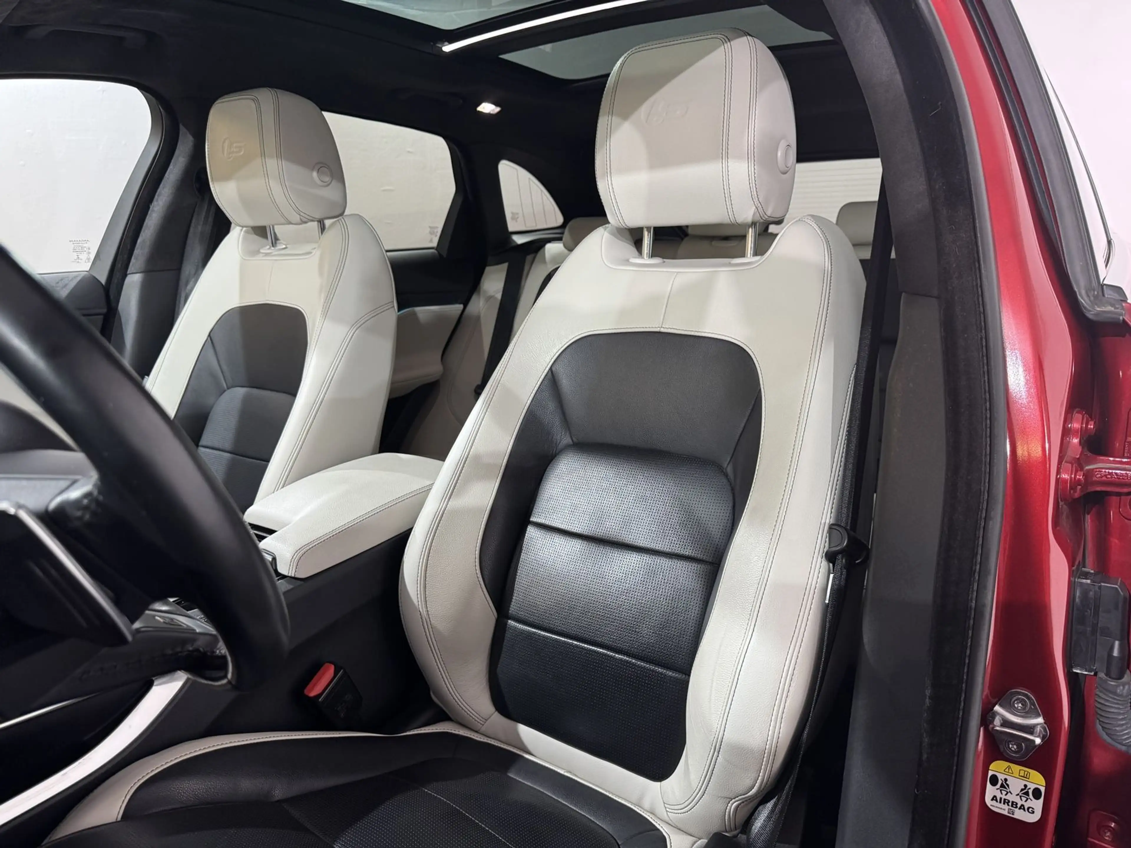 Jaguar F-Pace F-PACE S AWD*AHK*Pano*DAB+*LED*Memory*Kamera* — photo 15