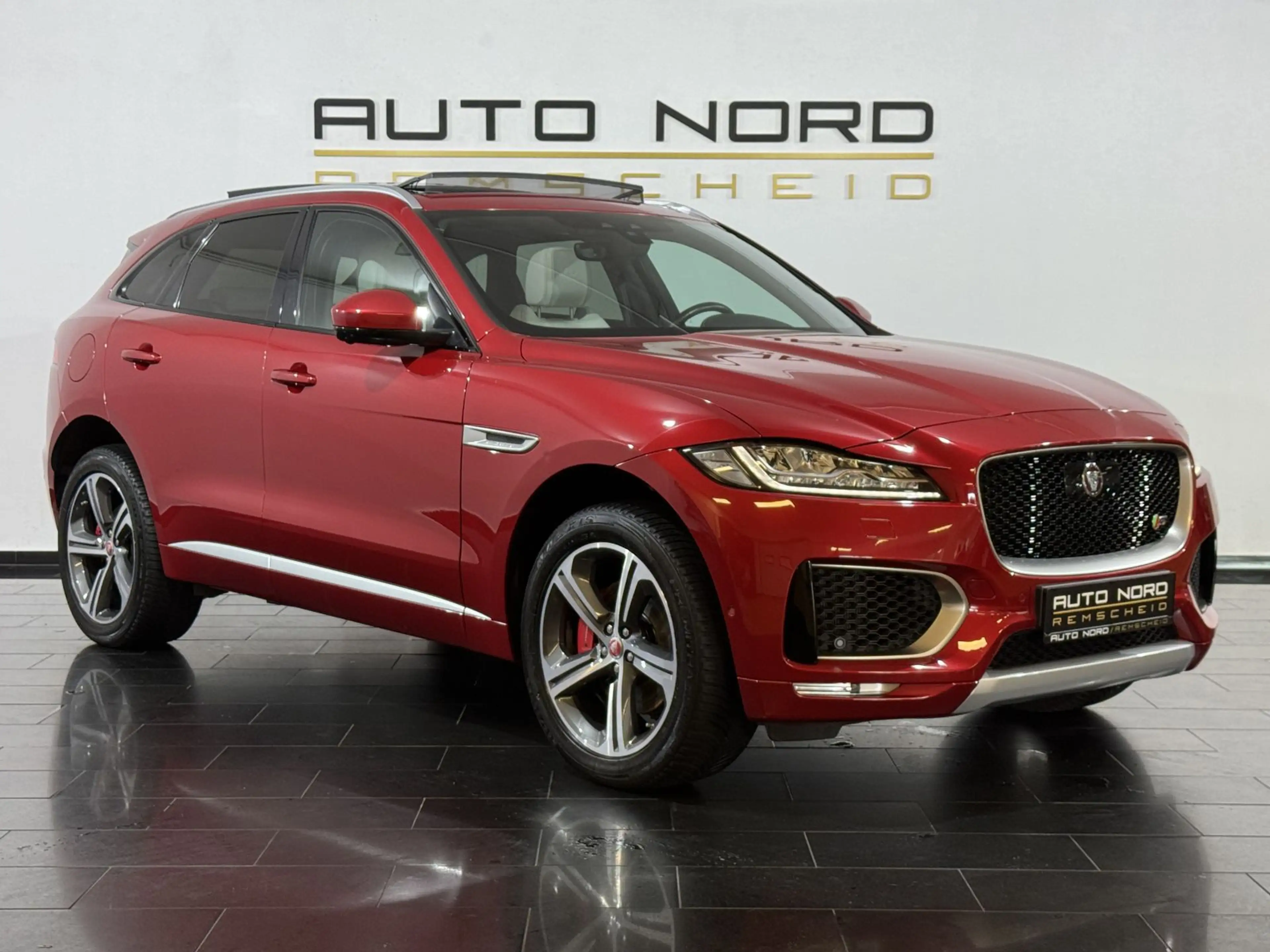 Jaguar F-Pace F-PACE S AWD*AHK*Pano*DAB+*LED*Memory*Kamera* — photo 3