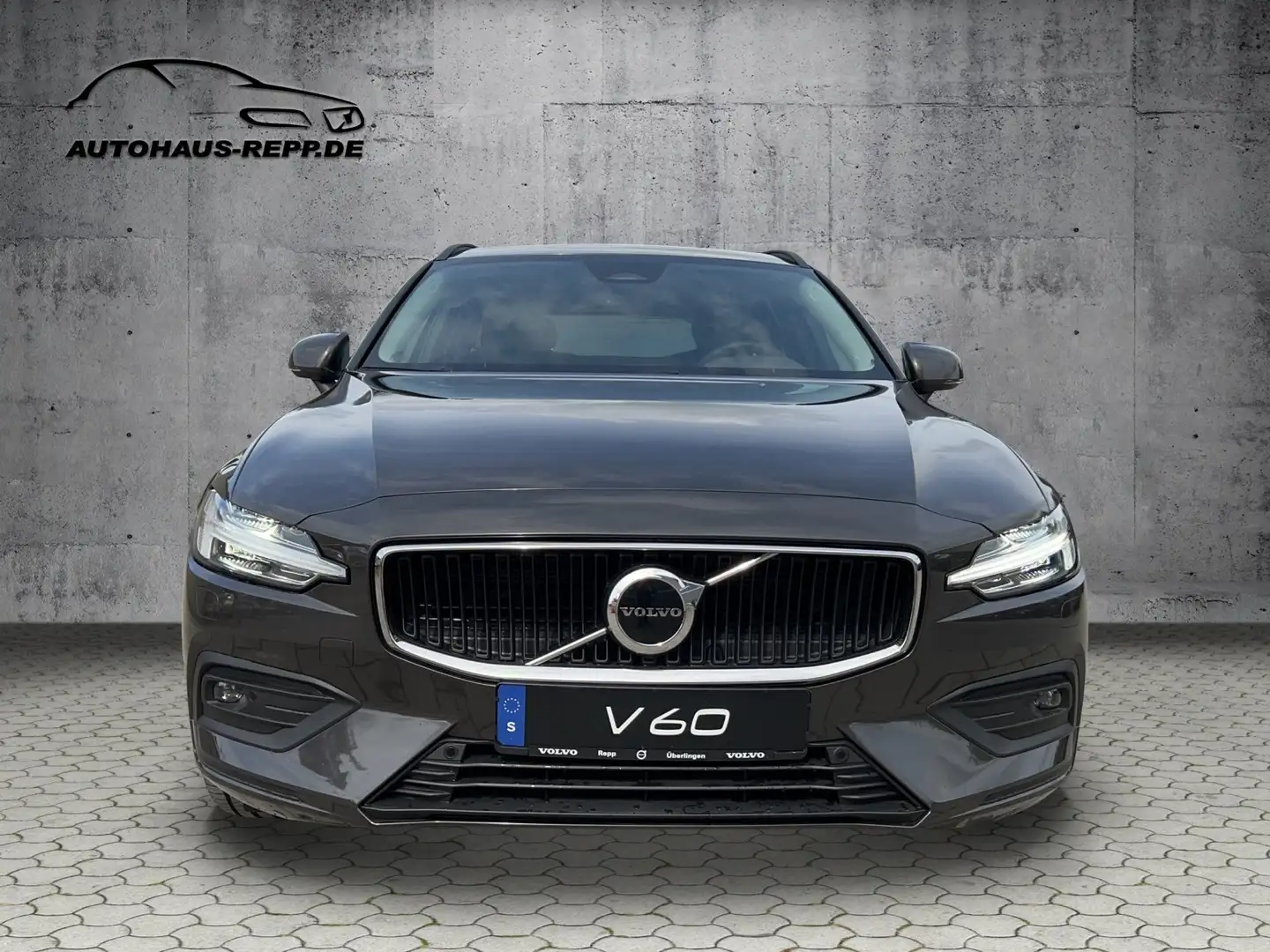 Volvo V60 B4 Diesel Core Grijs - 2