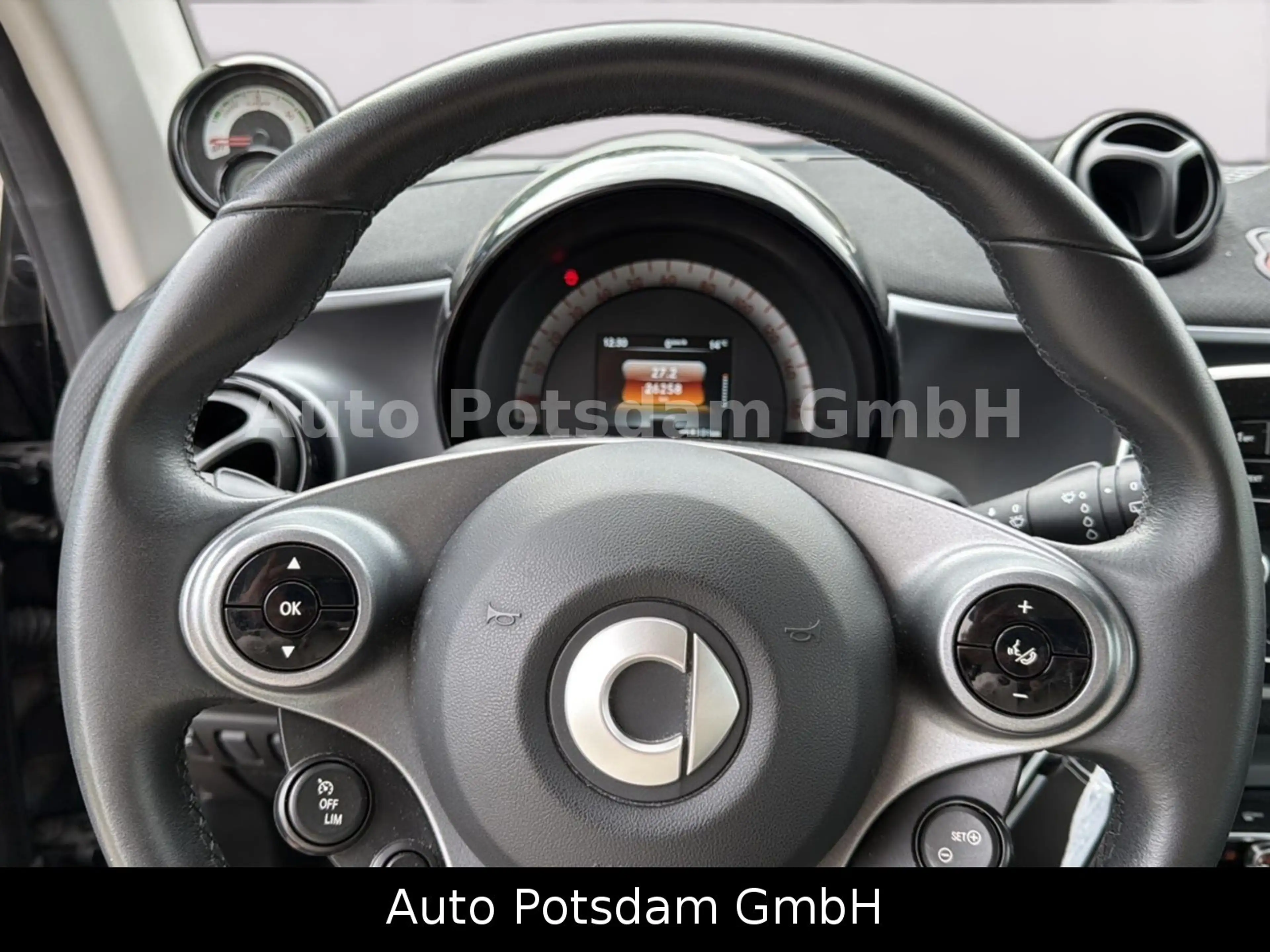 smart forTwo EQ Passion Facelift Sitzheizung — photo 15
