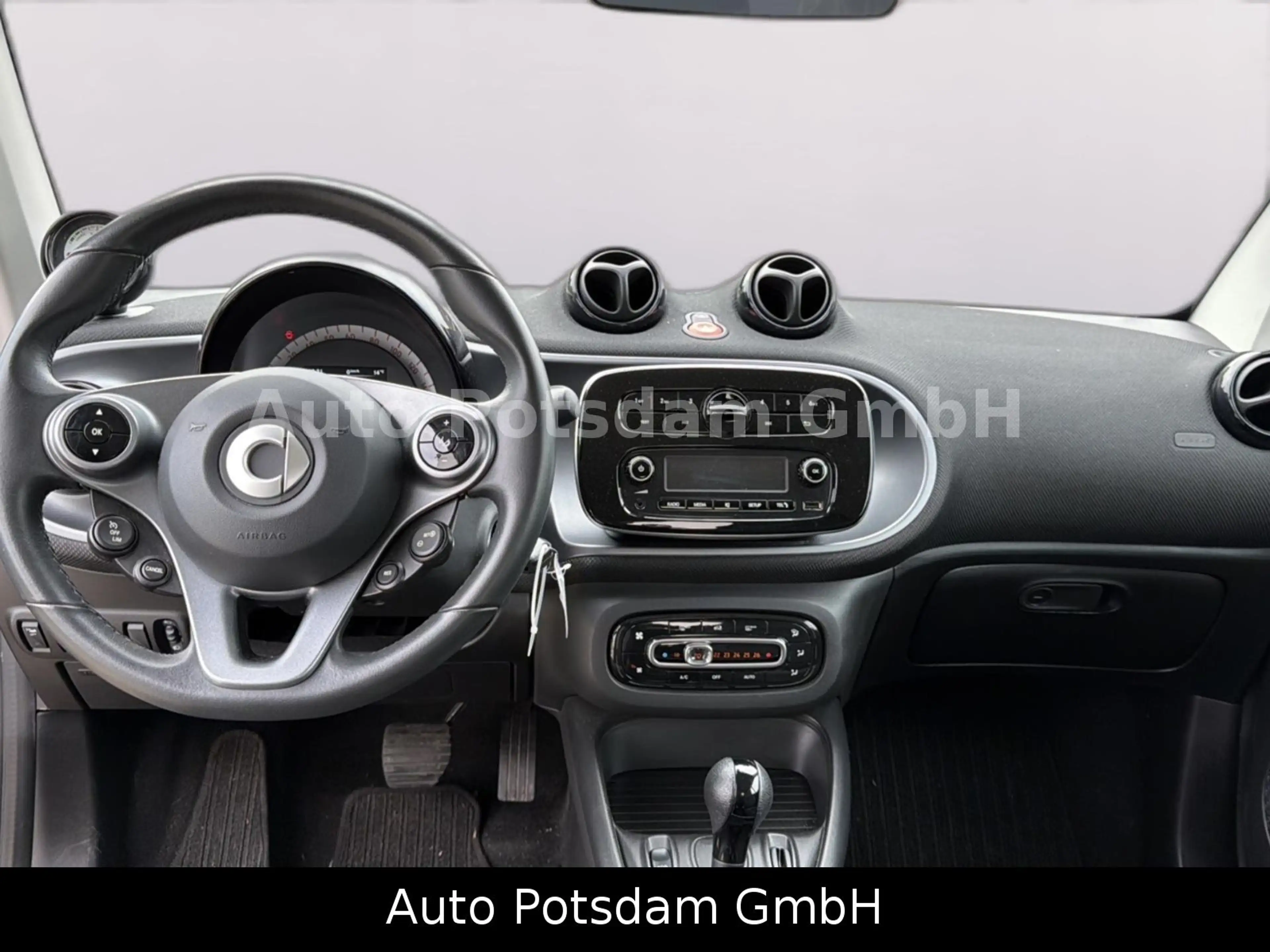 smart forTwo EQ Passion Facelift Sitzheizung — photo 14