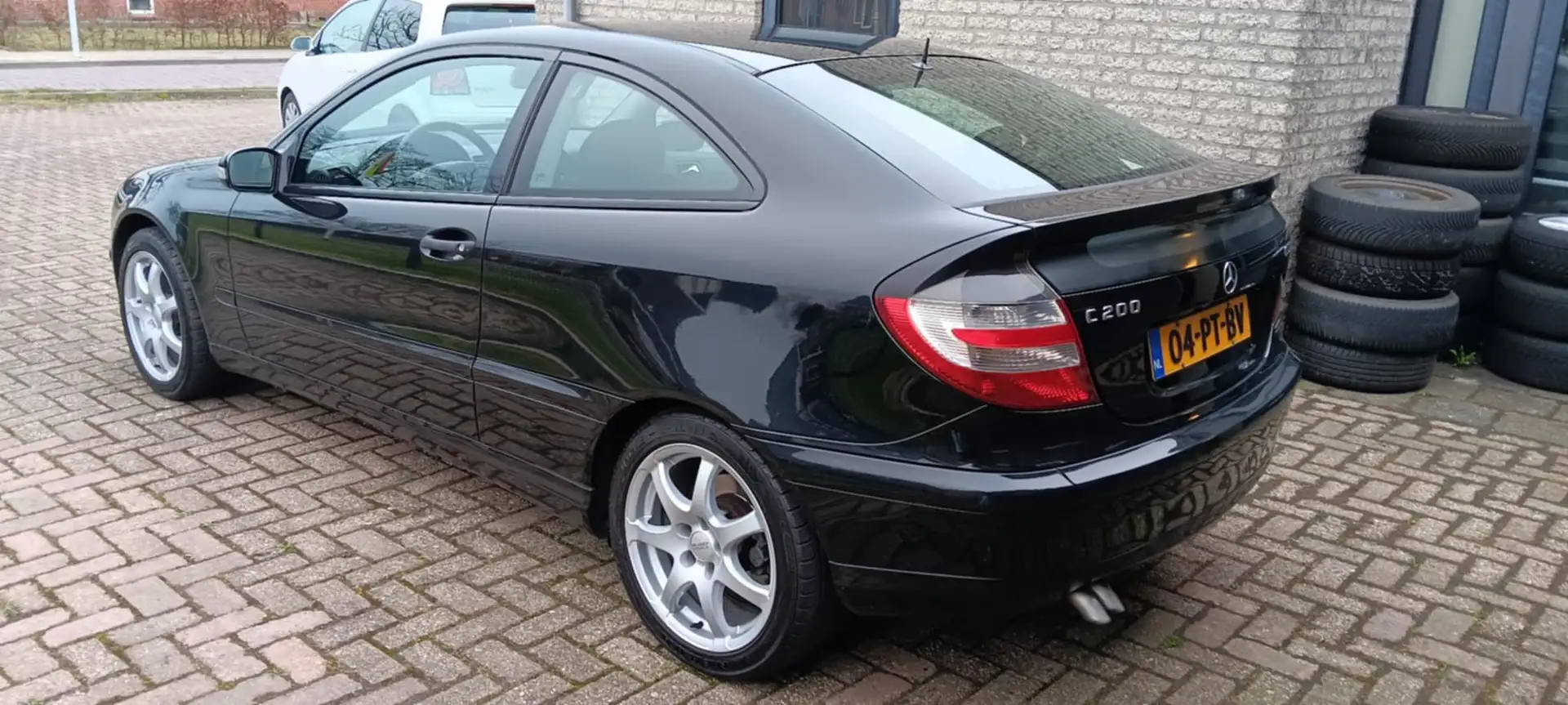 Mercedes-Benz C 200 C 200 cdi coupe Zwart - 1