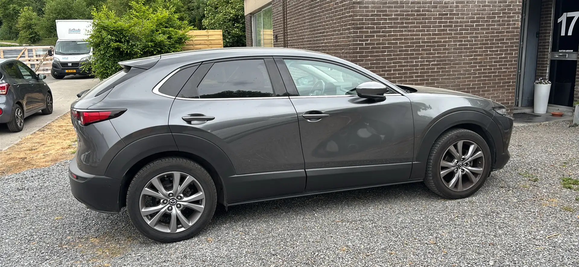 Mazda CX-30 1.8 SKYACTIV-D Skydrive Luxury Gris - 2