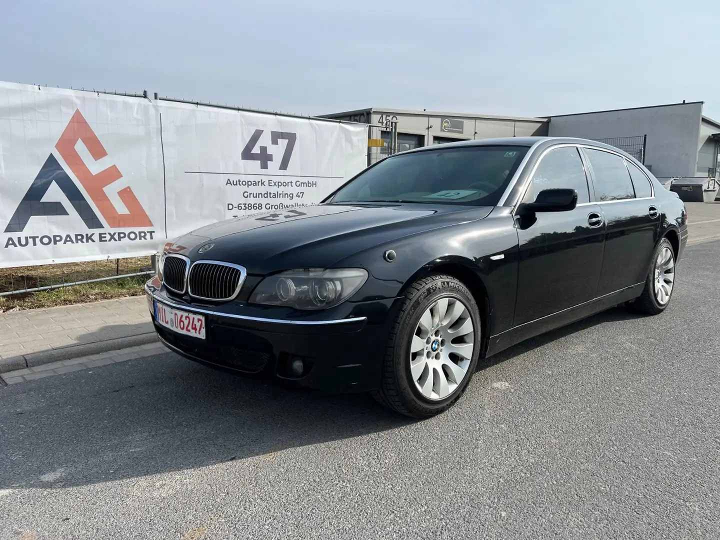 BMW 745 Li High Security*B7/VR9*ARMORED*GEPANZERT*PAX Schwarz - 2