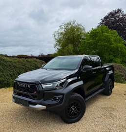 2.8 D-4D 4WD PACK GR SPORT-2 BLACK EDITION FULL OPTIONS TVA COMPRISE NEUF