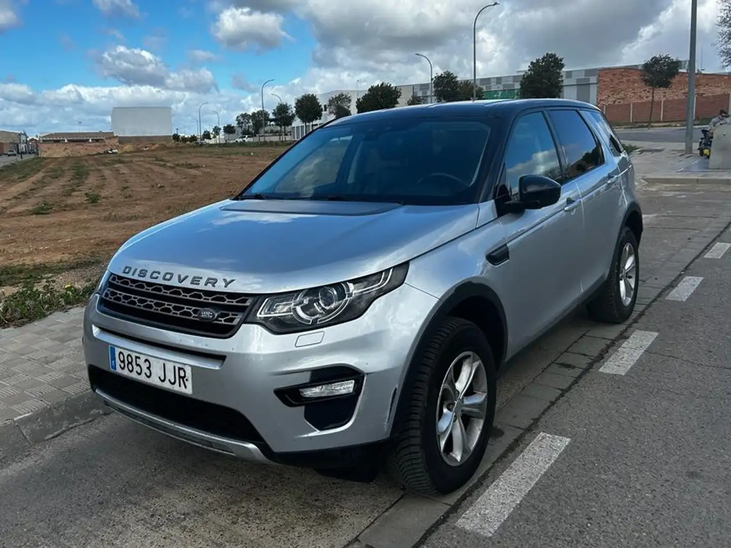 Land Rover Discovery Sport 2.0TD4 HSE 4x4 150 Gris - 1