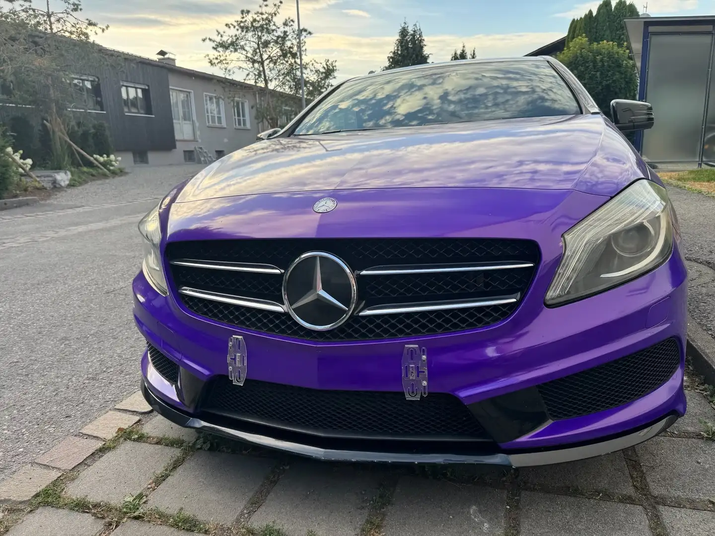 Mercedes-Benz A 180 Violett - 1