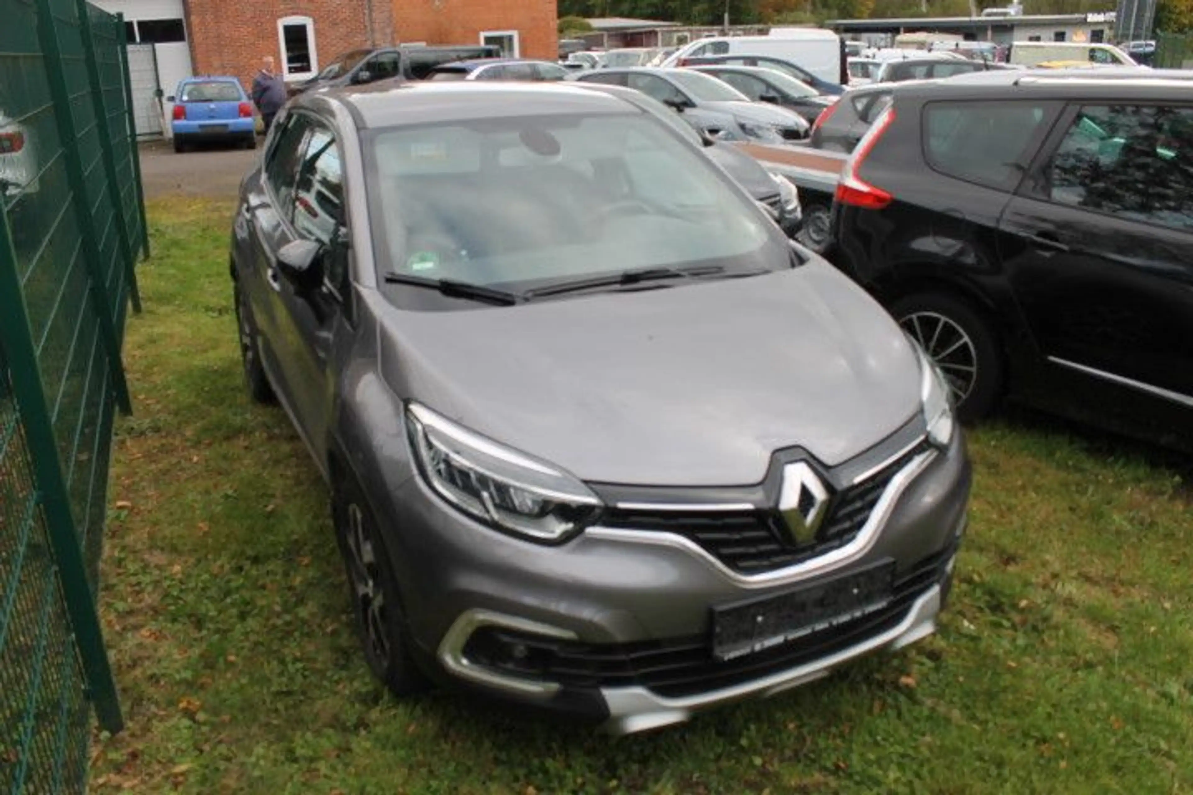 Renault Captur Intens — photo 2
