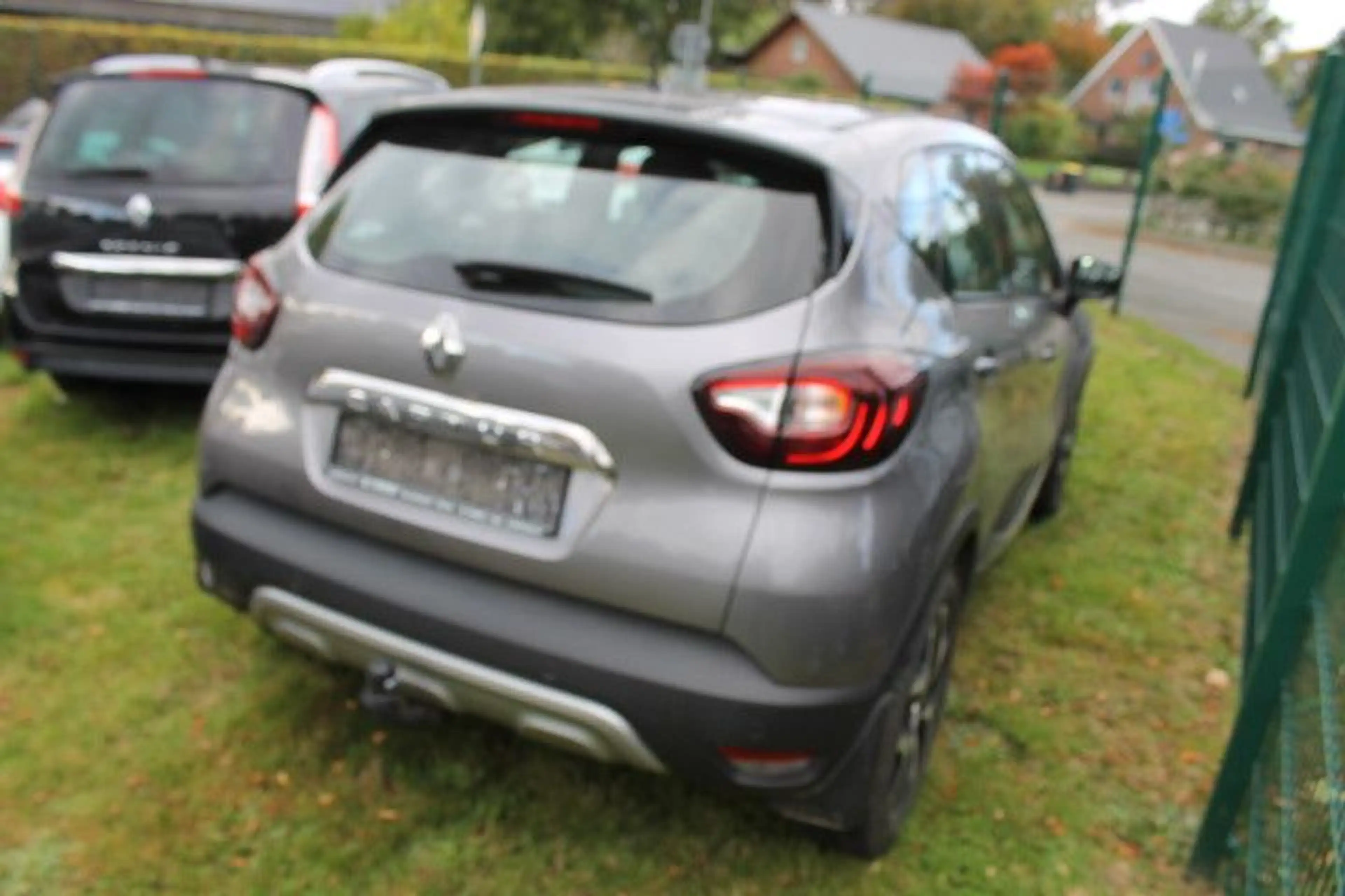 Renault Captur Intens — photo 11