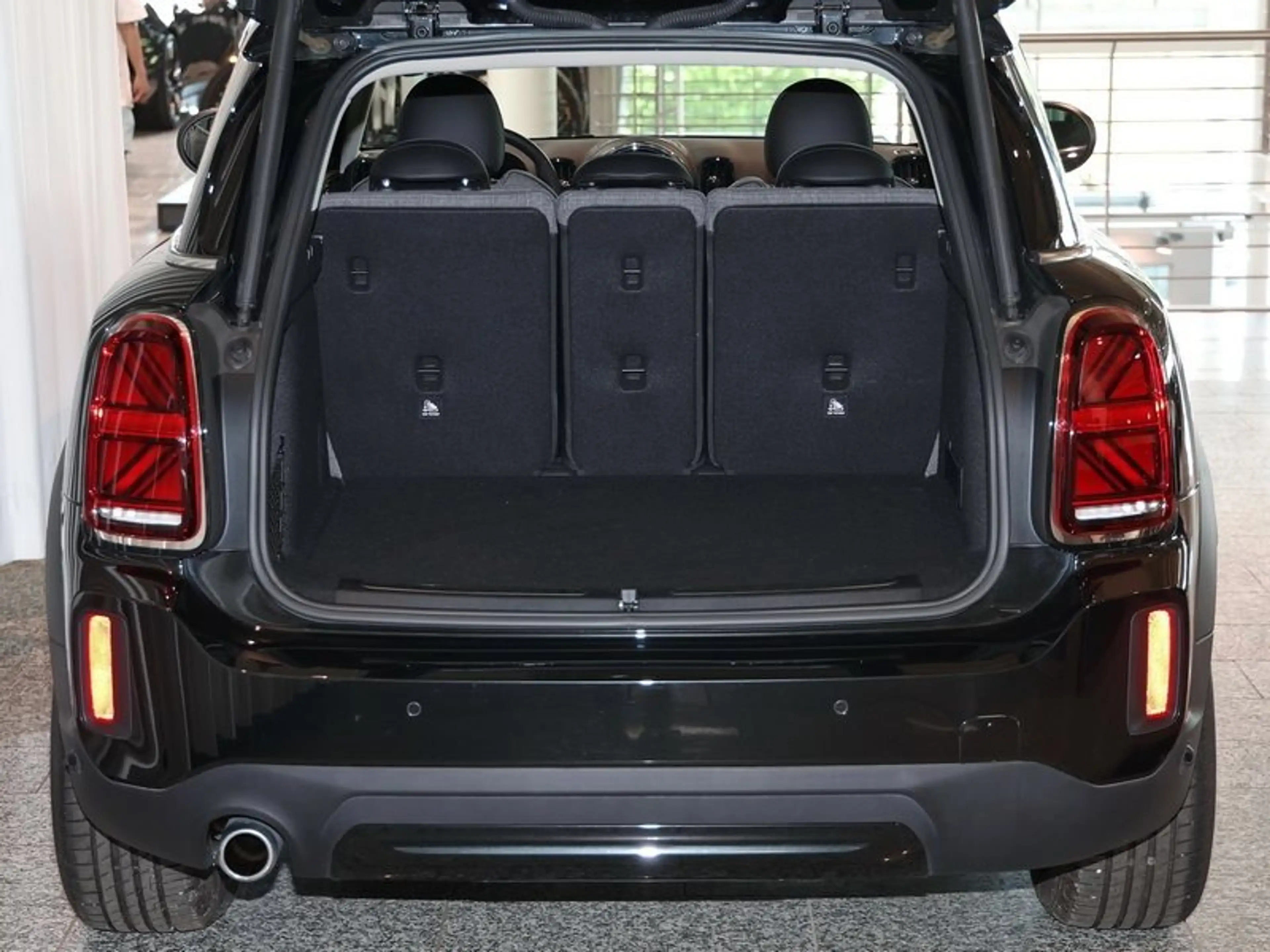 MINI Cooper Countryman Navi LED 17" BT USB PDC DAB — photo 13