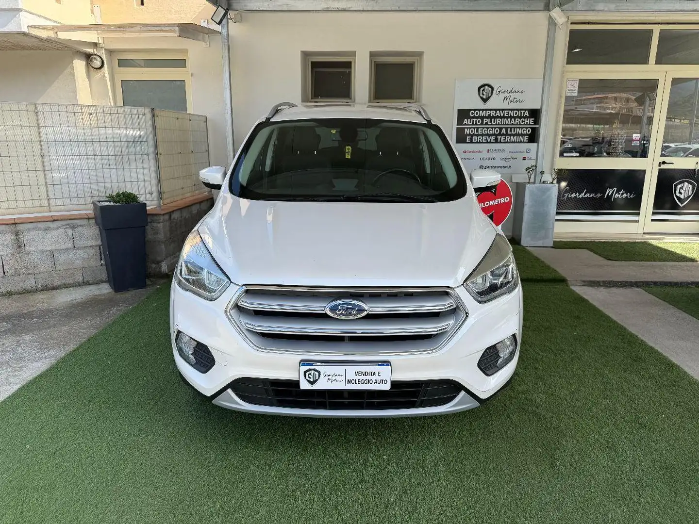 Ford Kuga 1.5 tdci Titanium s&s 2wd 120cv Bianco - 2