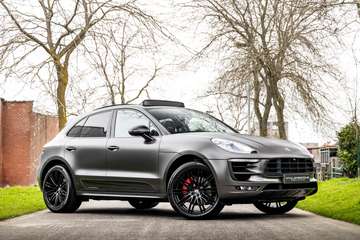 GTS Akrapovic * Pano * Burmester * 360 ° * Full !