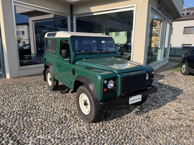 Land Rover Defender 90 2.5 Td5 Station Wagon E